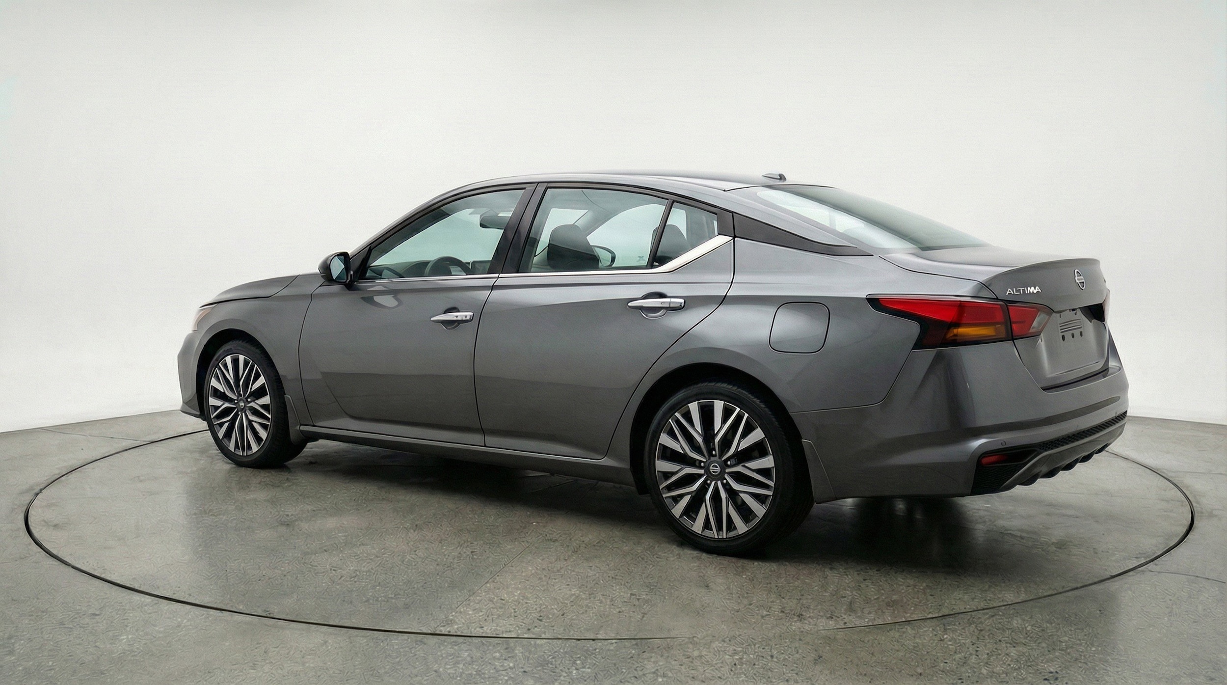Thumbnail: 2025 Nissan Altima - 6