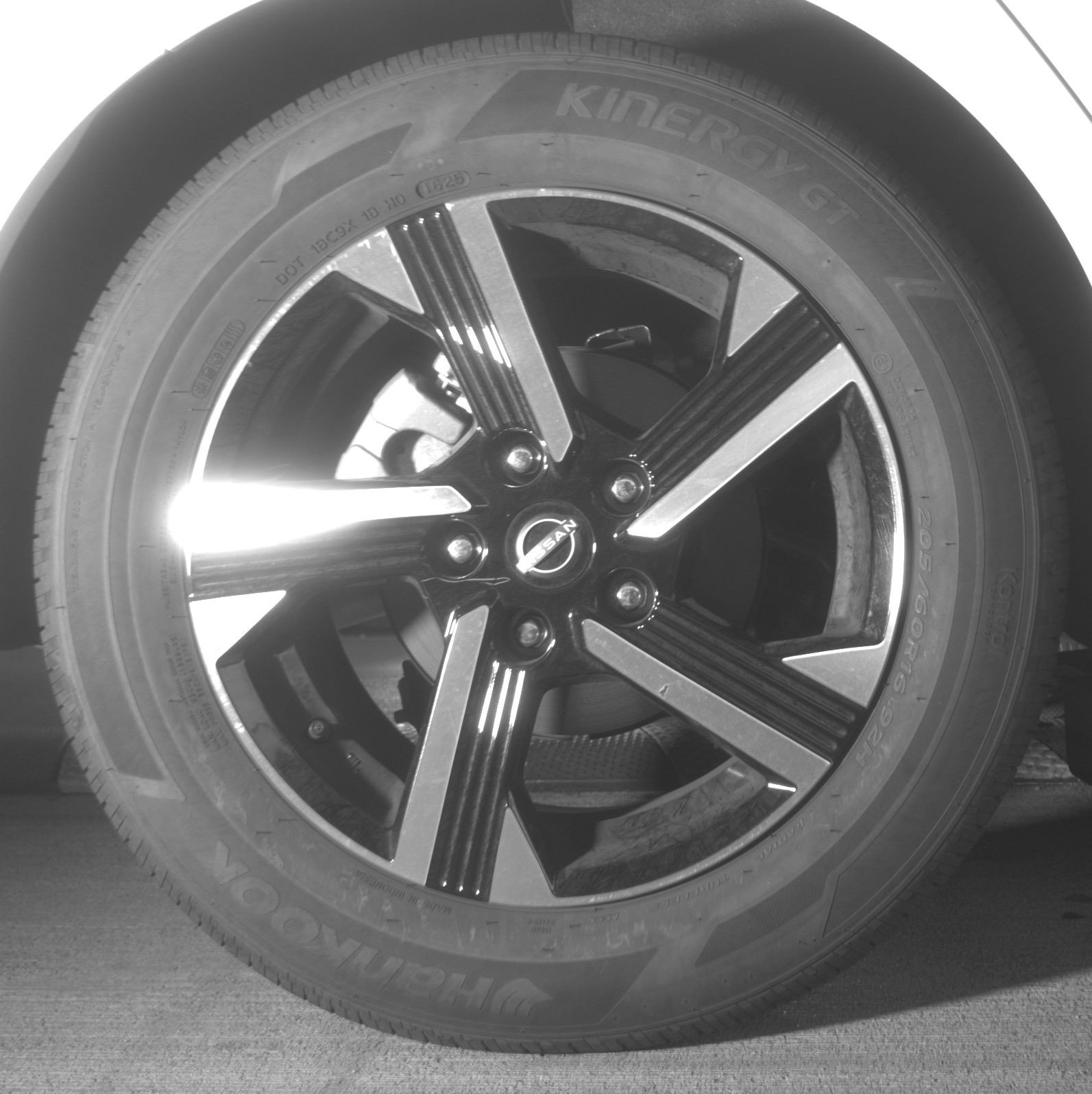 Thumbnail: 2025 Nissan Sentra - 15