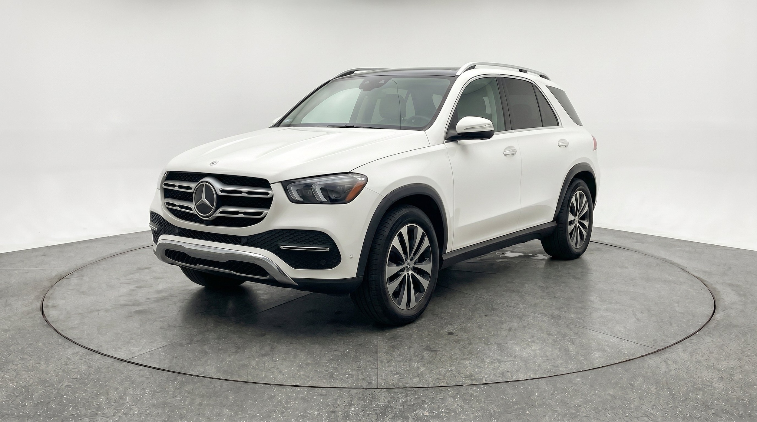 Thumbnail: 2026 Mercedes-Benz GLE - 3