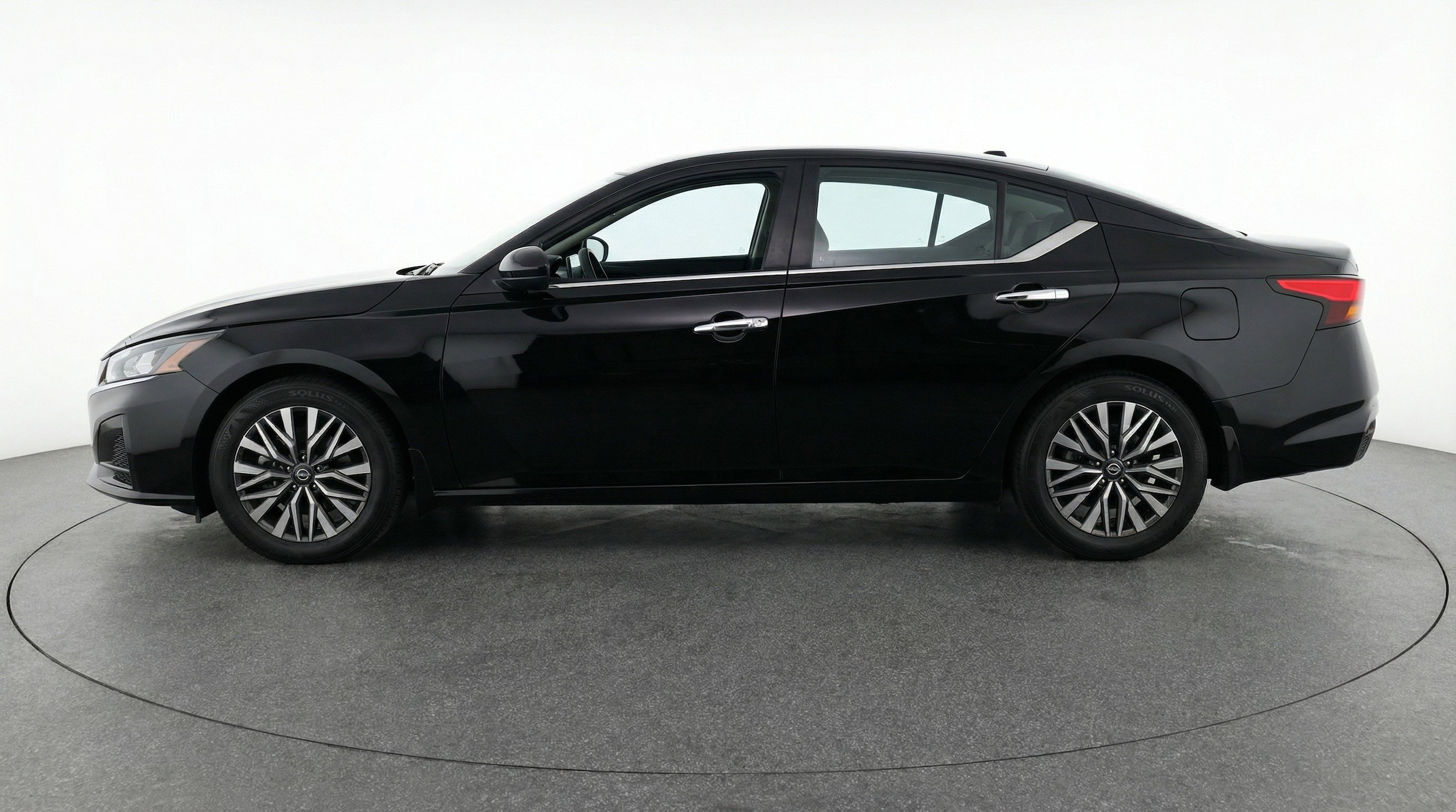 Thumbnail: 2025 Nissan Altima - 5