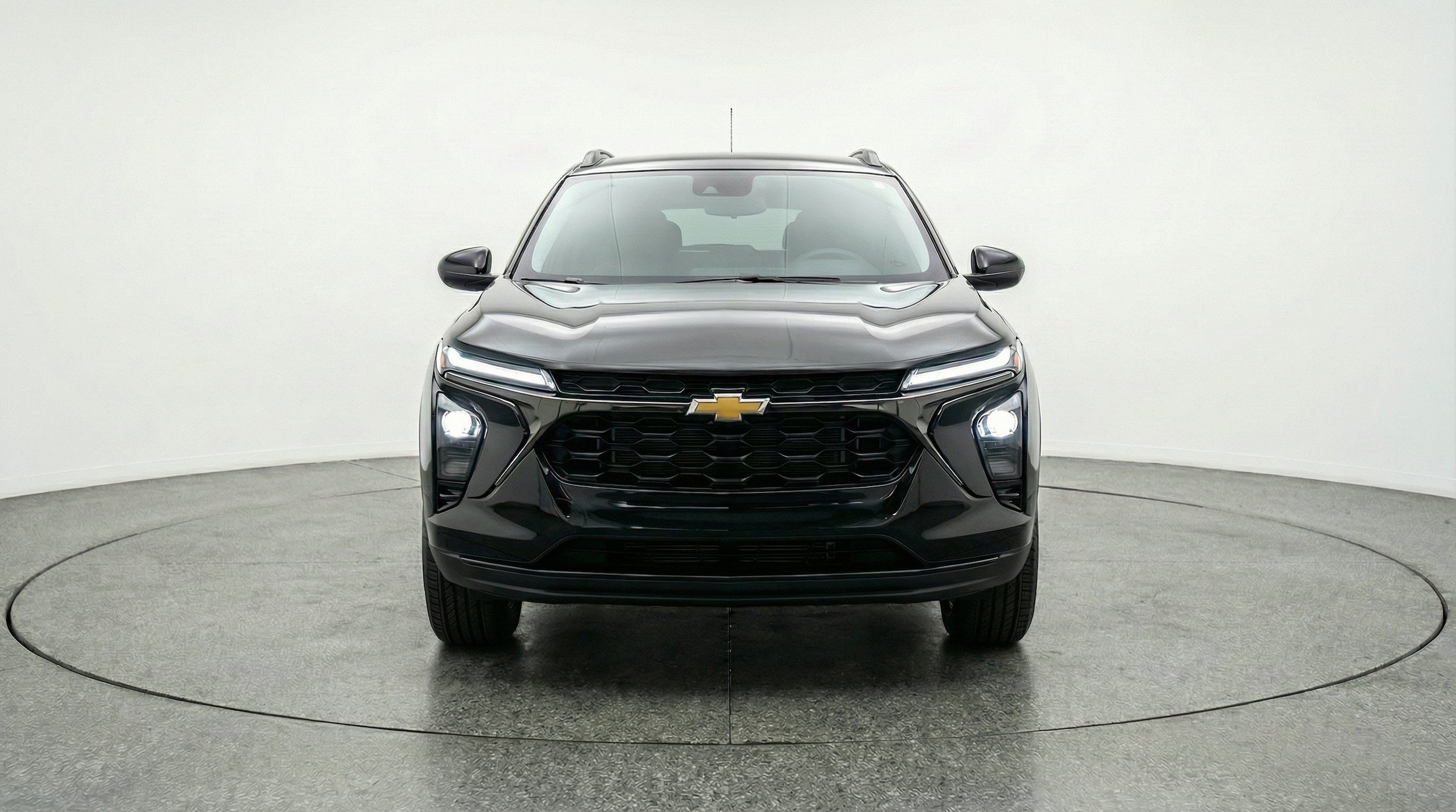 Thumbnail: 2025 Chevrolet Trax - 2