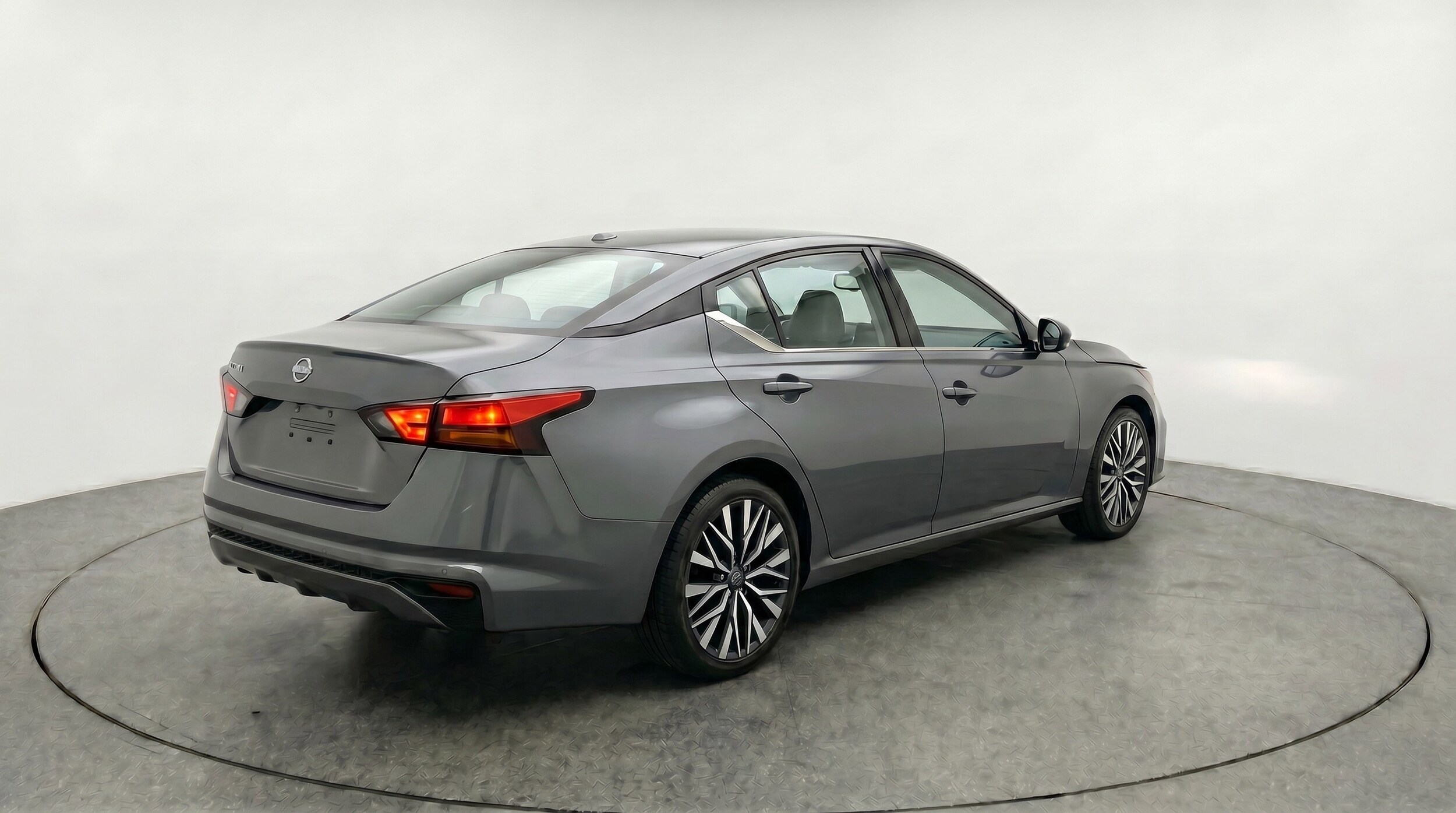 Thumbnail: 2025 Nissan Altima - 9