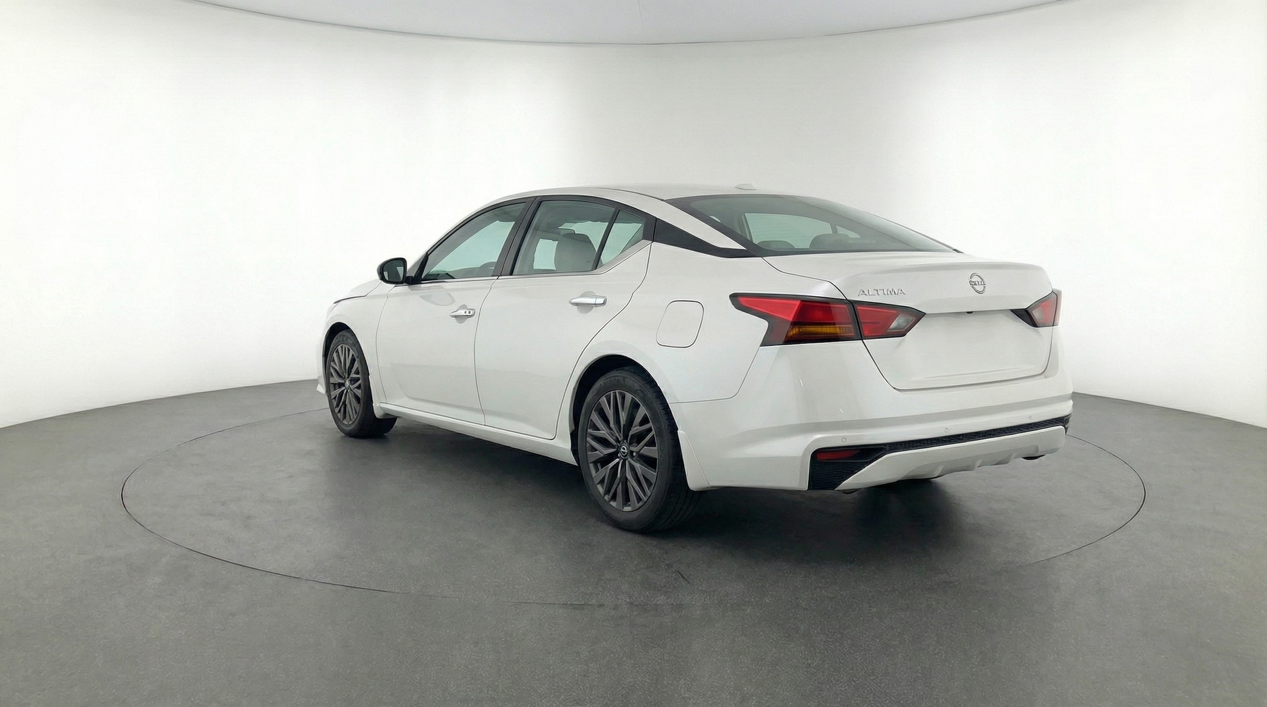 Thumbnail: 2025 Nissan Altima - 5