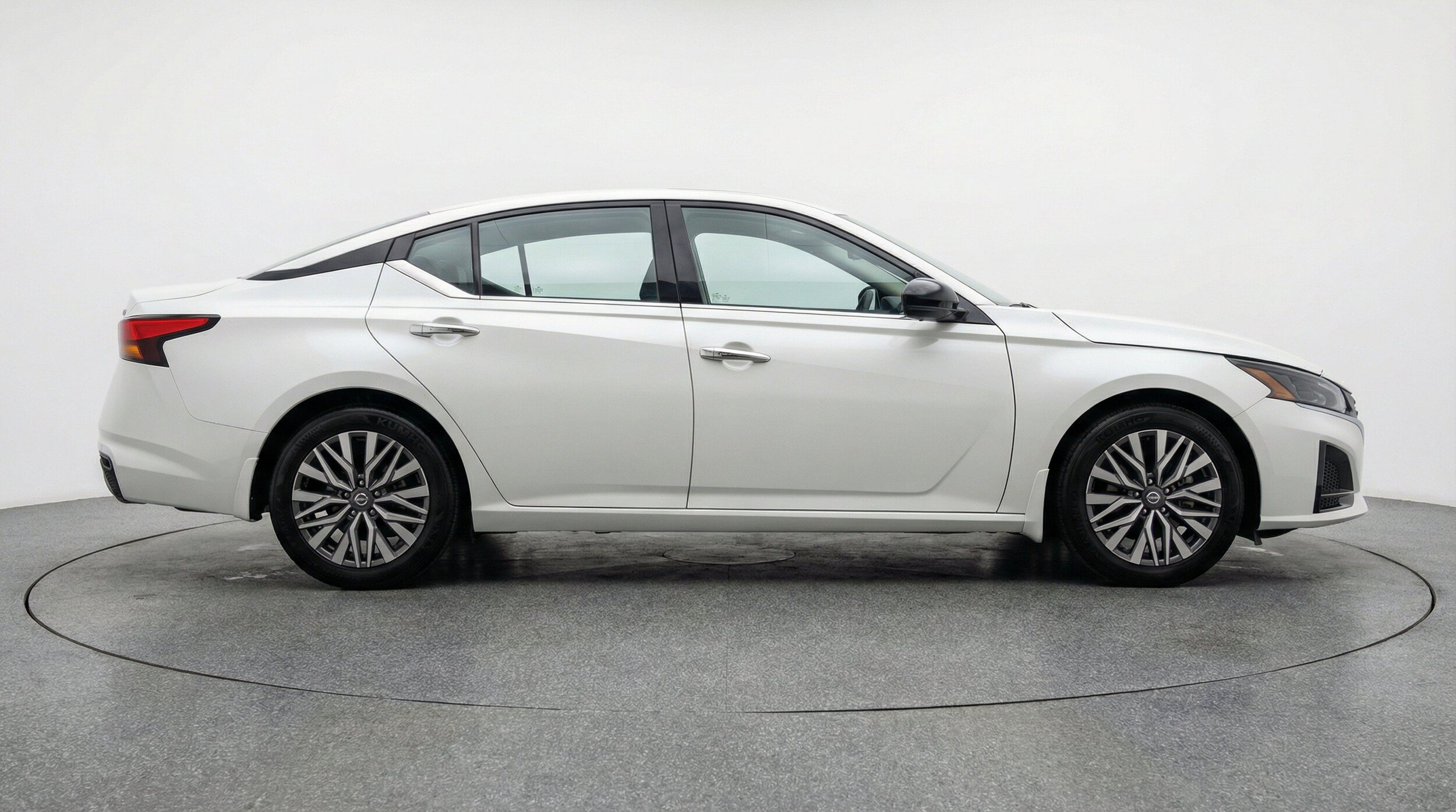Thumbnail: 2025 Nissan Altima - 11