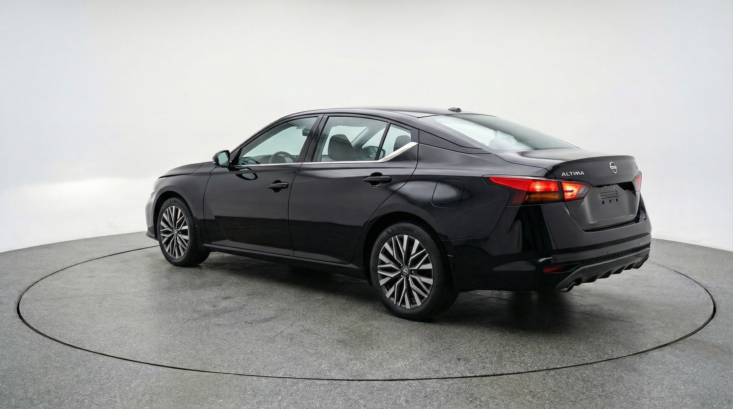 Thumbnail: 2025 Nissan Altima - 6