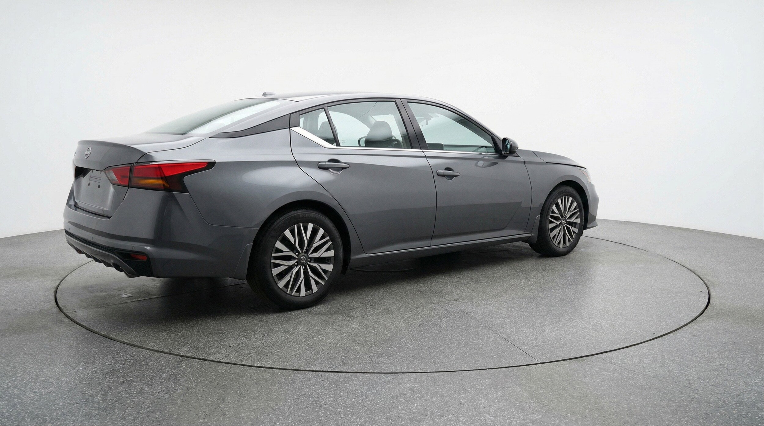 Thumbnail: 2025 Nissan Altima - 9