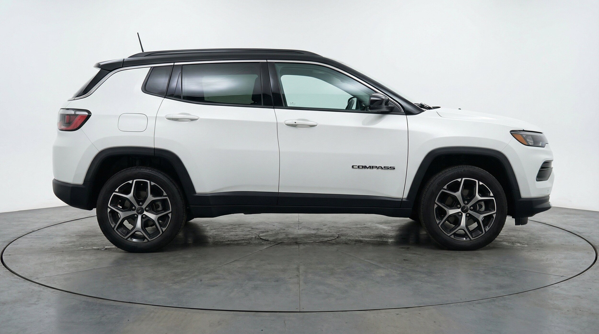 Thumbnail: 2025 Jeep Compass - 10