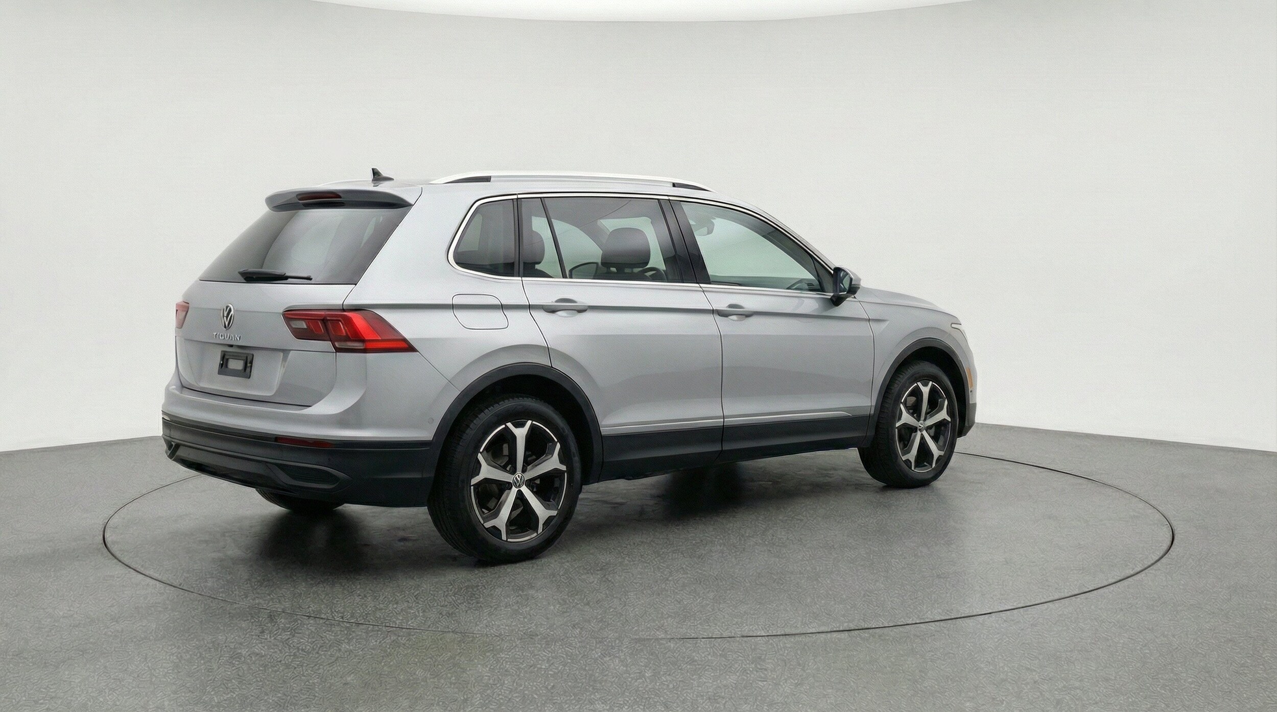 Thumbnail: 2026 Volkswagen Tiguan - 9