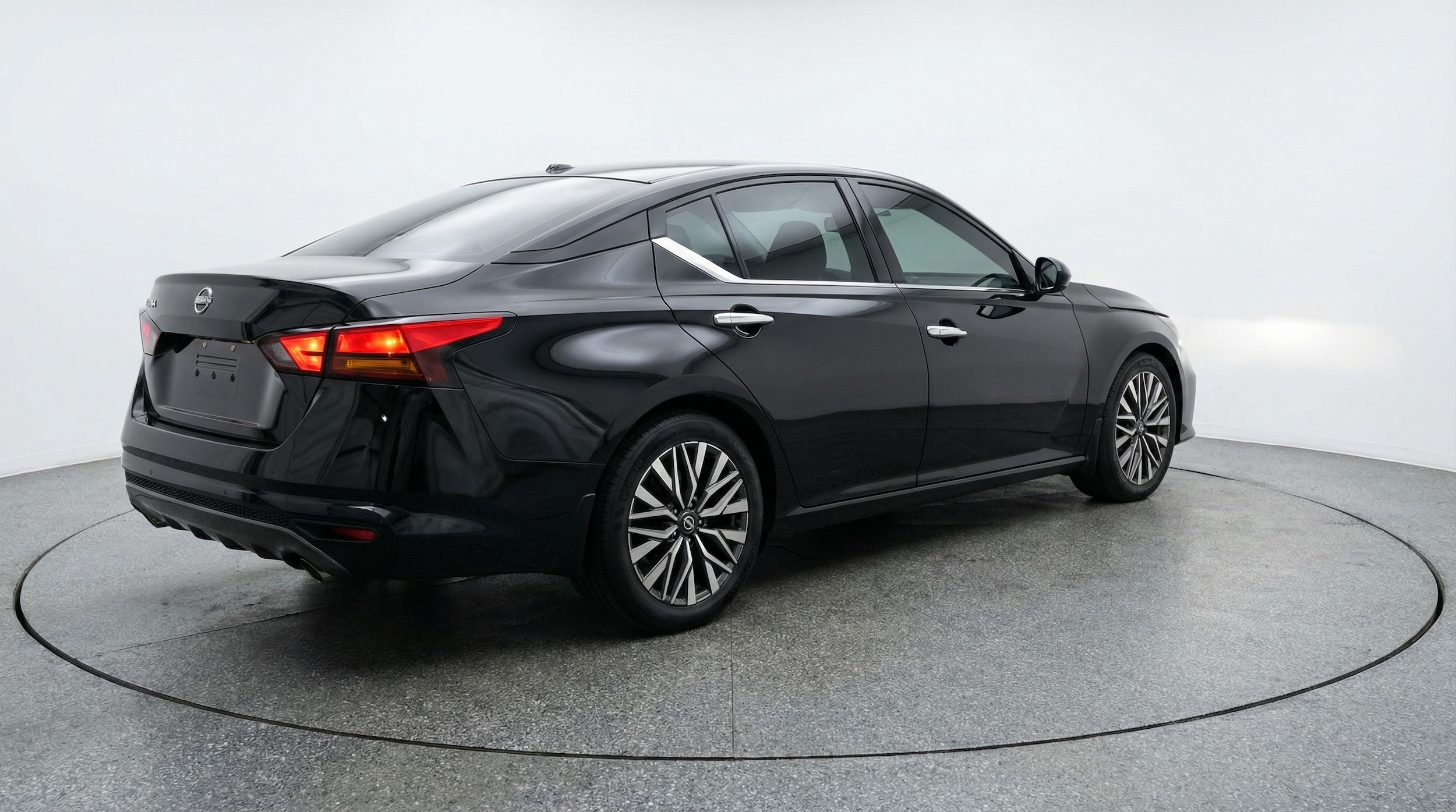 Thumbnail: 2025 Nissan Altima - 7