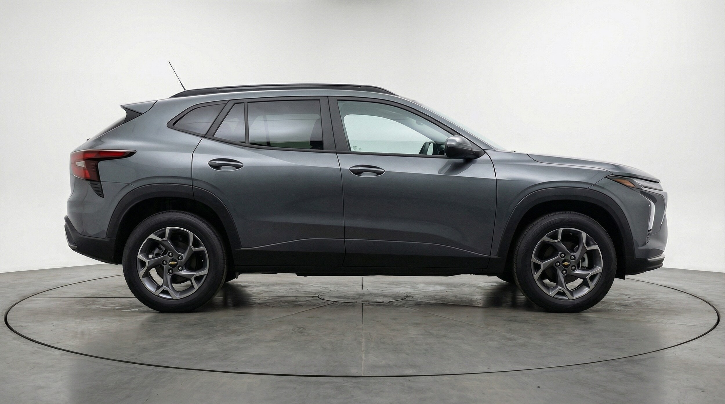 Thumbnail: 2025 Chevrolet Trax - 8