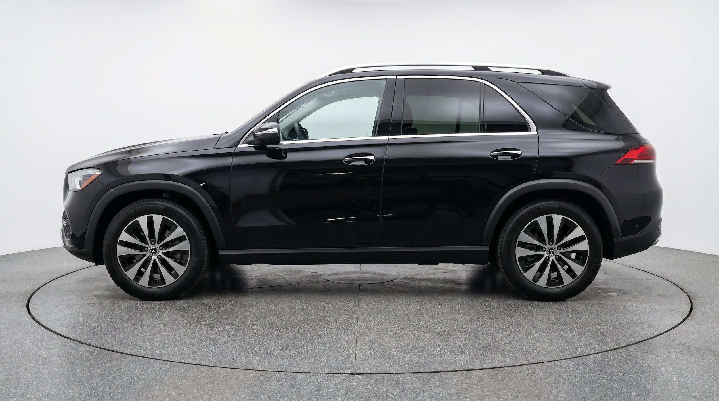 Thumbnail: 2026 Mercedes-Benz GLE - 5