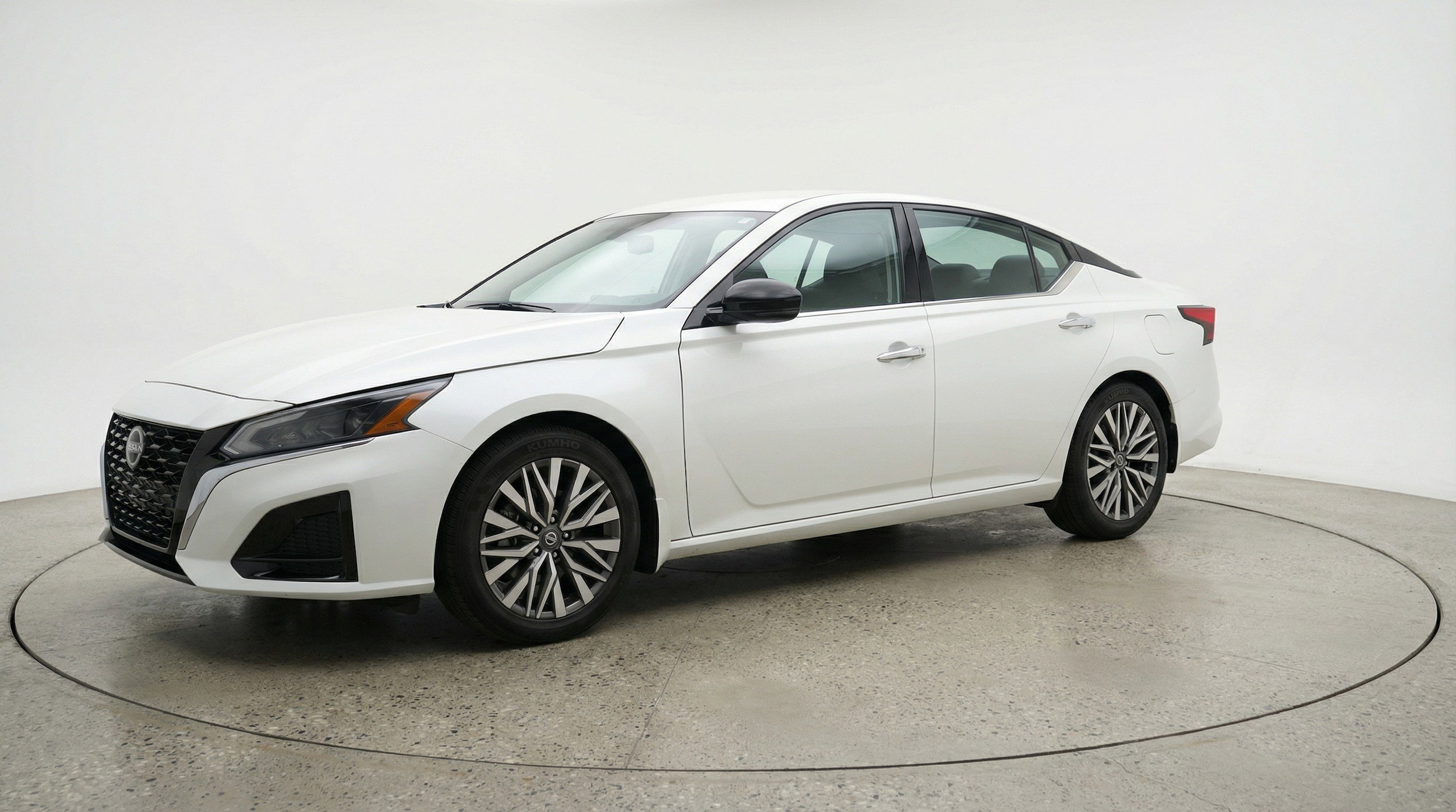 Thumbnail: 2025 Nissan Altima - 3