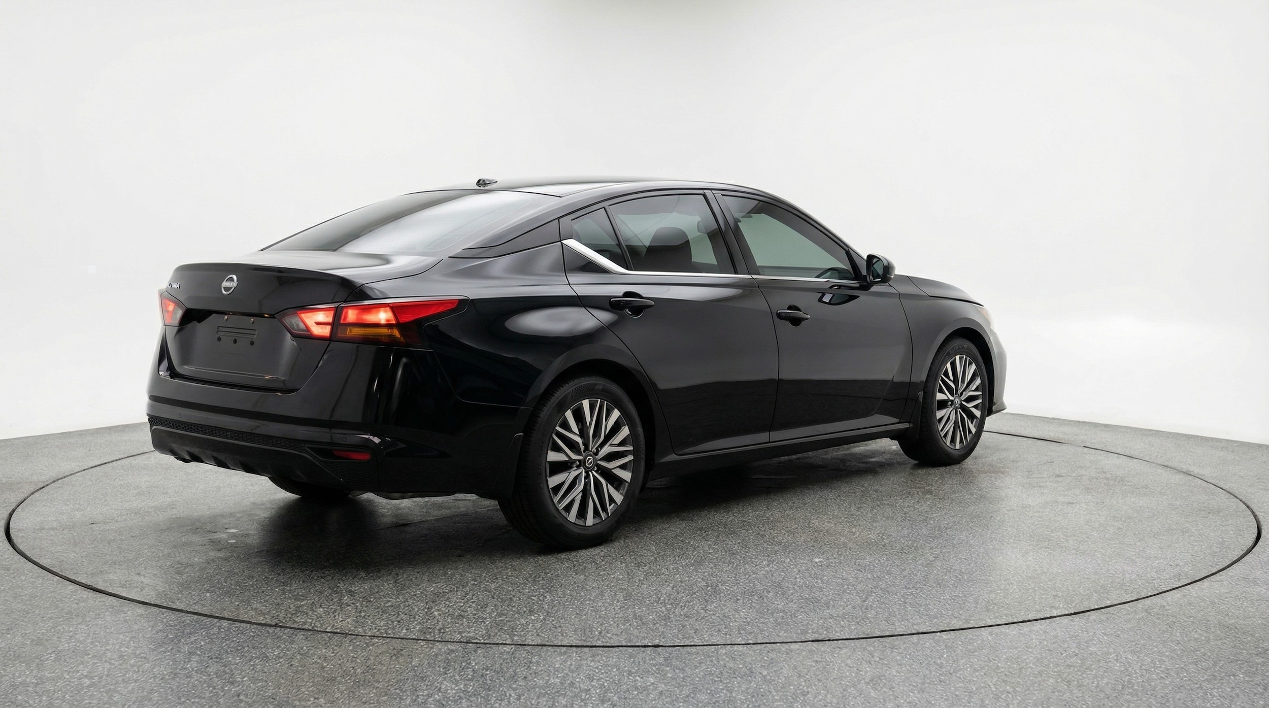 Thumbnail: 2025 Nissan Altima - 7