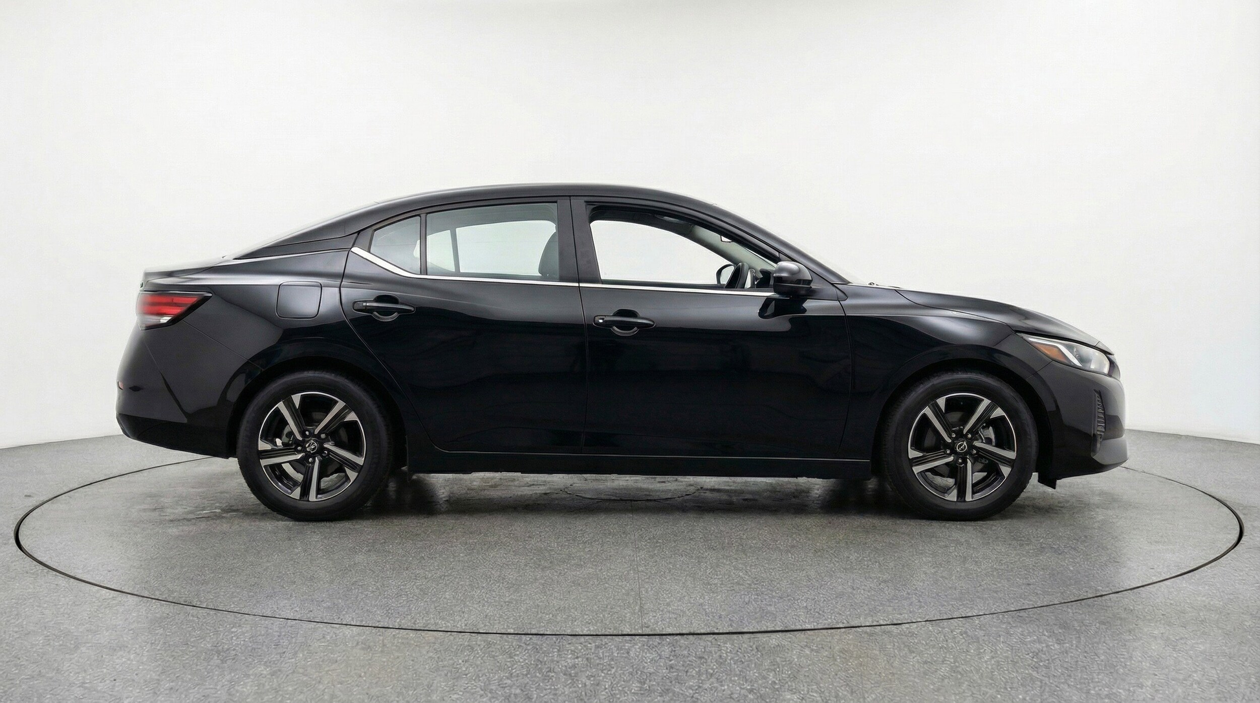 Thumbnail: 2025 Nissan Sentra - 11