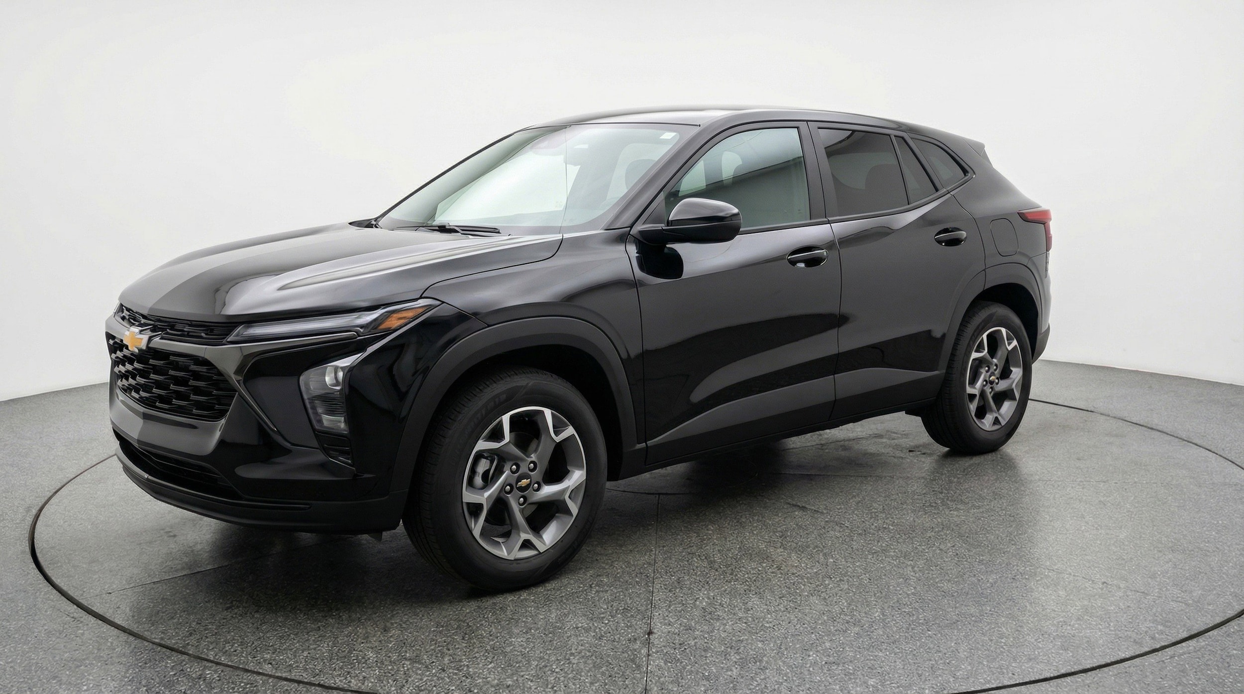 Thumbnail: 2025 Chevrolet Trax - 3