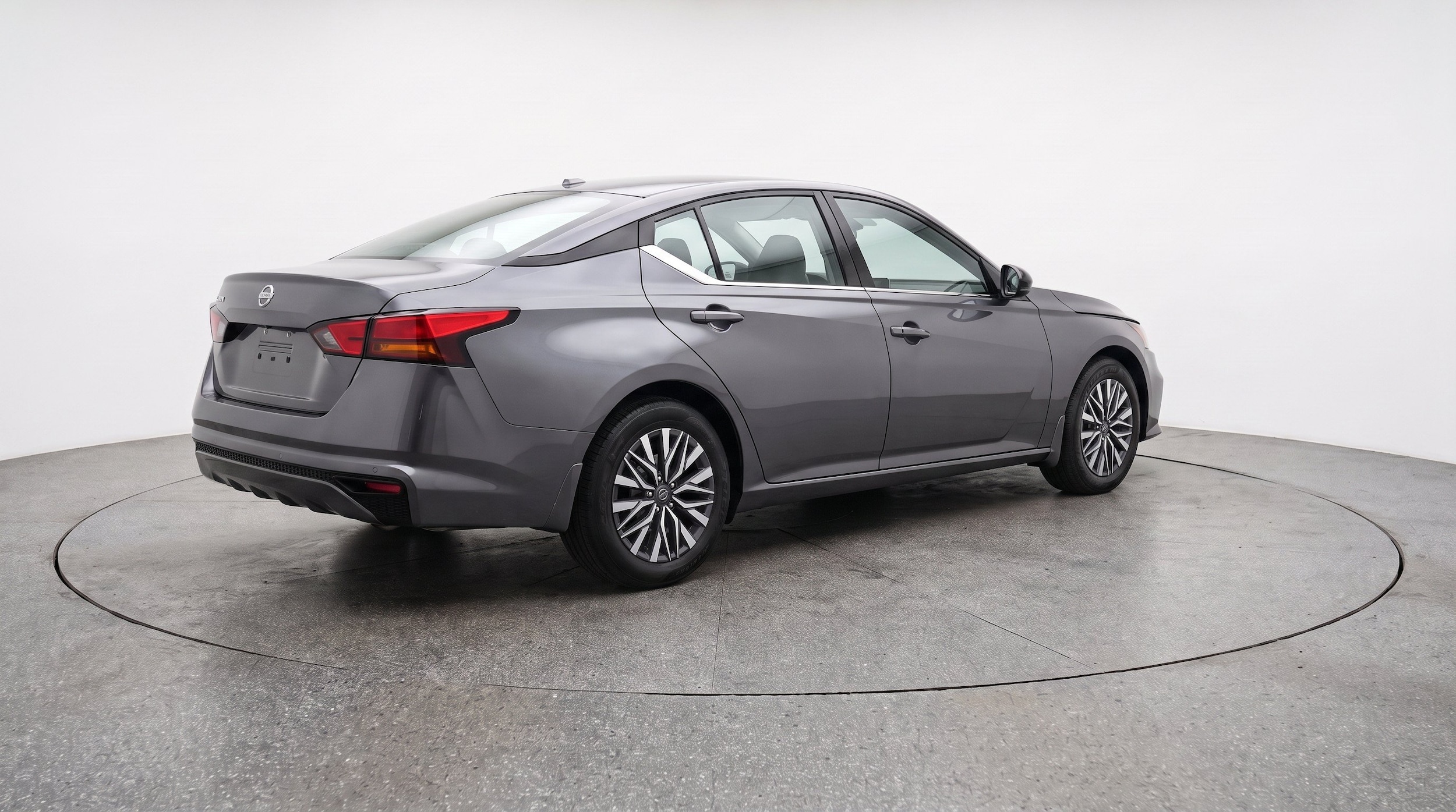 Thumbnail: 2025 Nissan Altima - 9