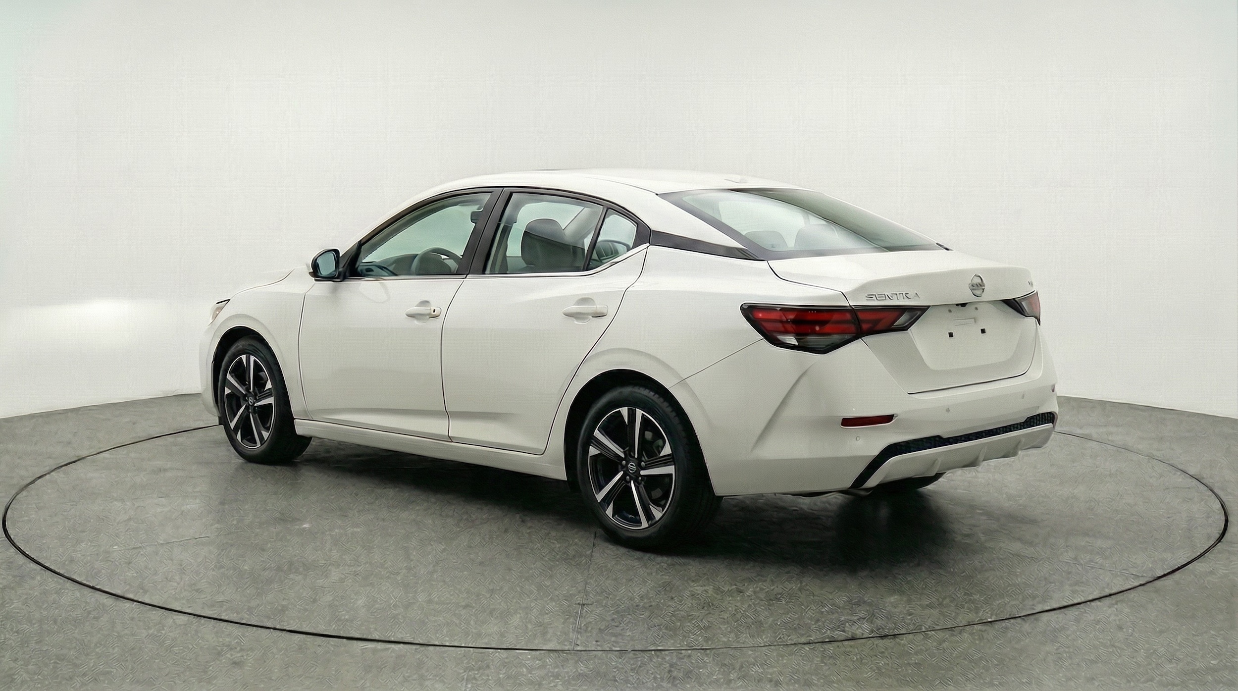 Thumbnail: 2025 Nissan Sentra - 5