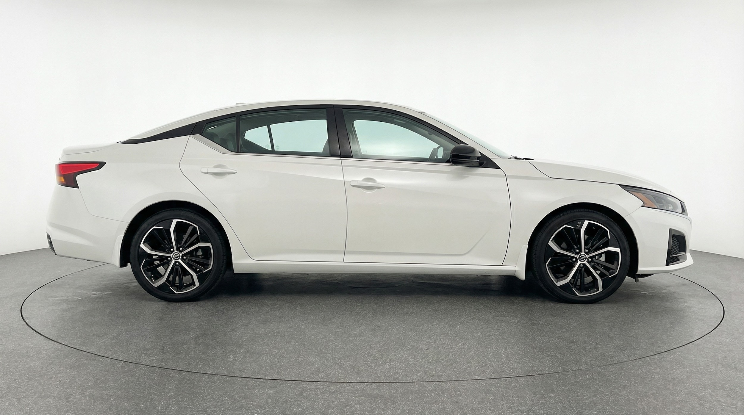 Thumbnail: 2025 Nissan Altima - 8