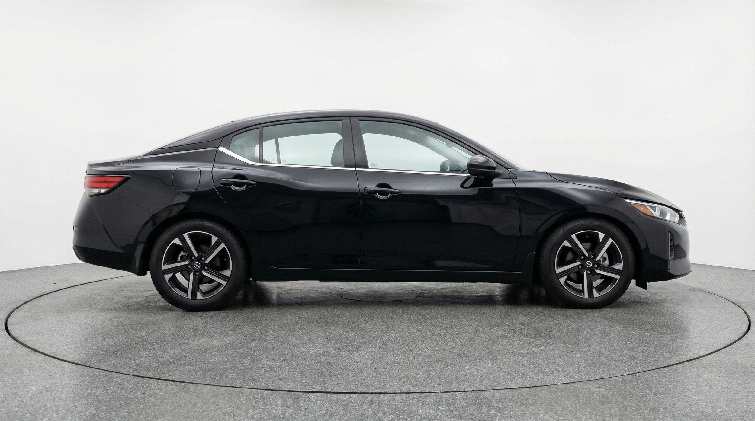 Thumbnail: 2025 Nissan Sentra - 11