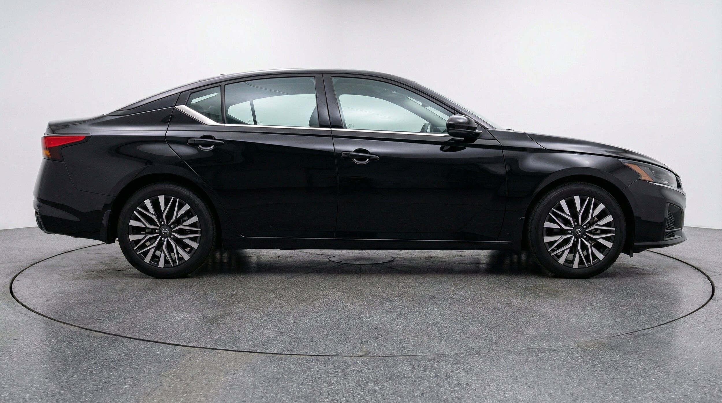 Thumbnail: 2025 Nissan Altima - 11