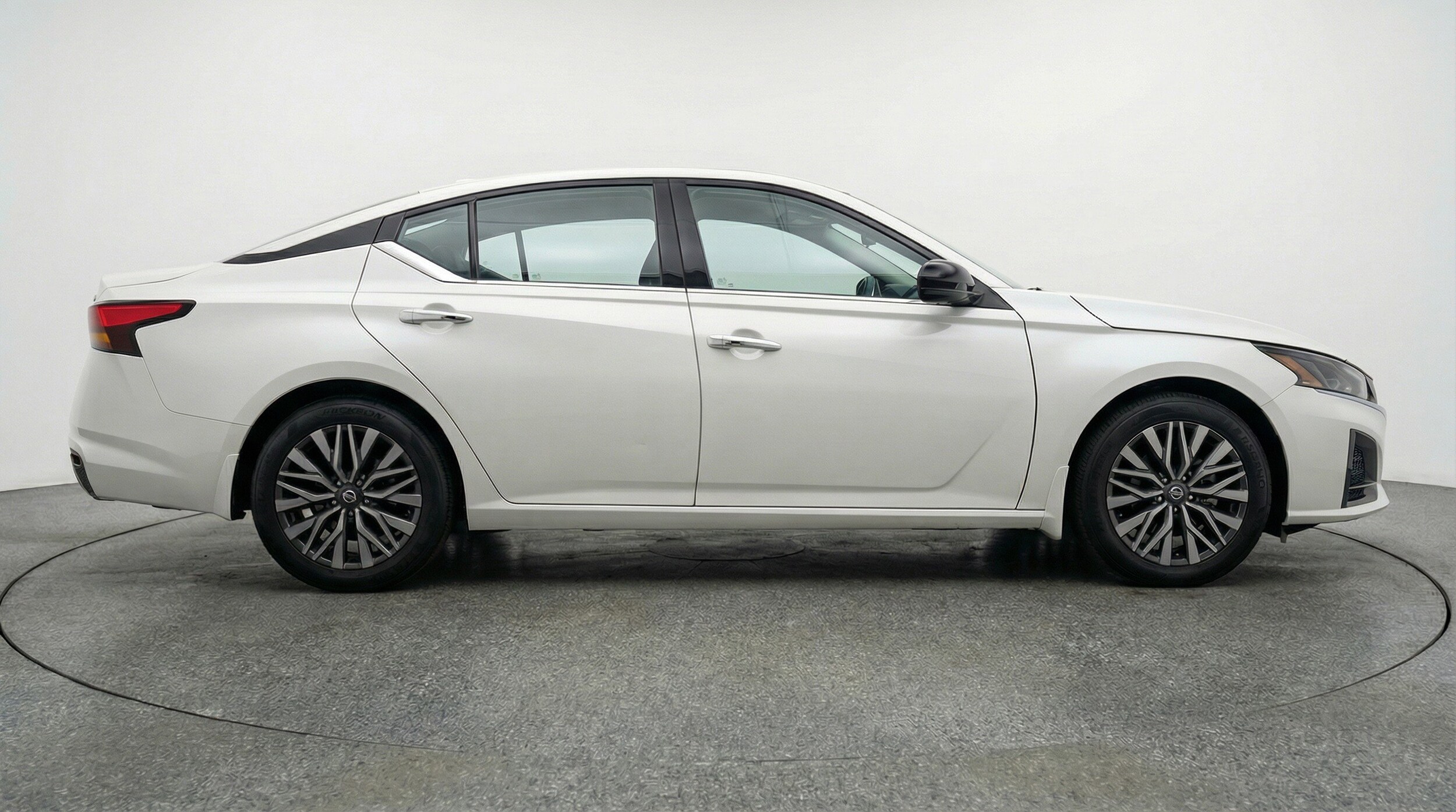 Thumbnail: 2025 Nissan Altima - 11