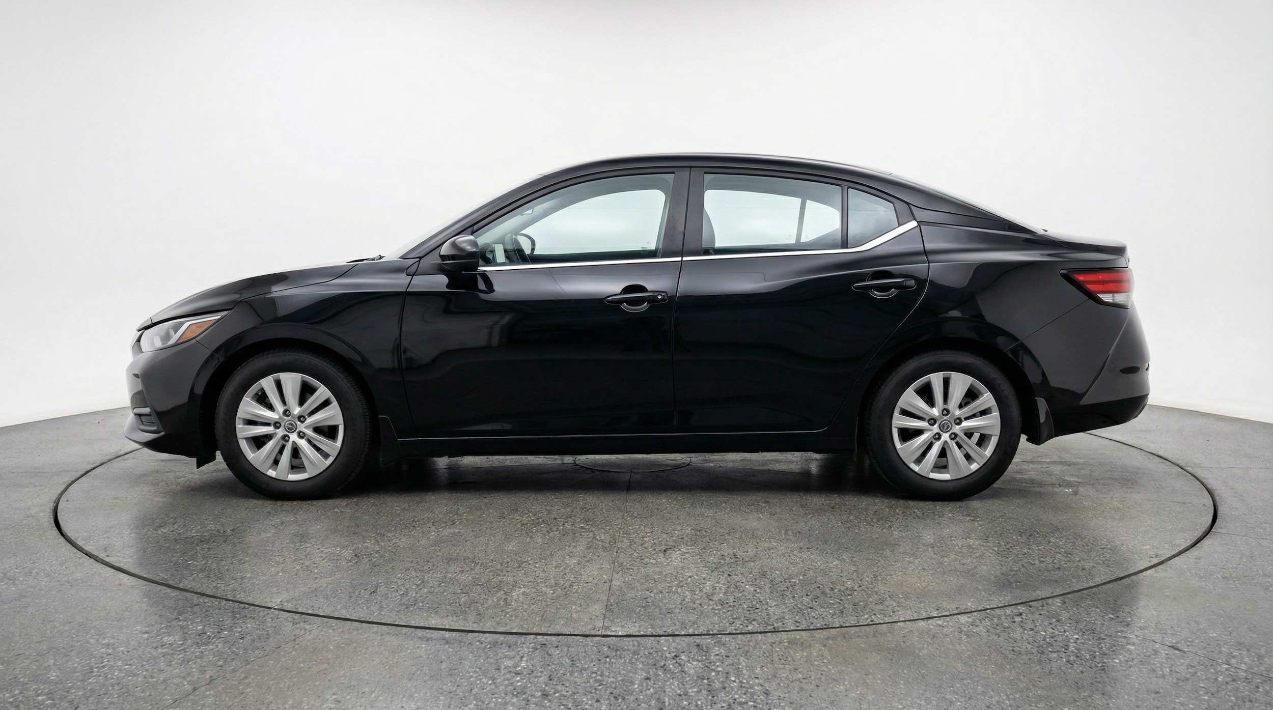 Thumbnail: 2025 Nissan Sentra - 4