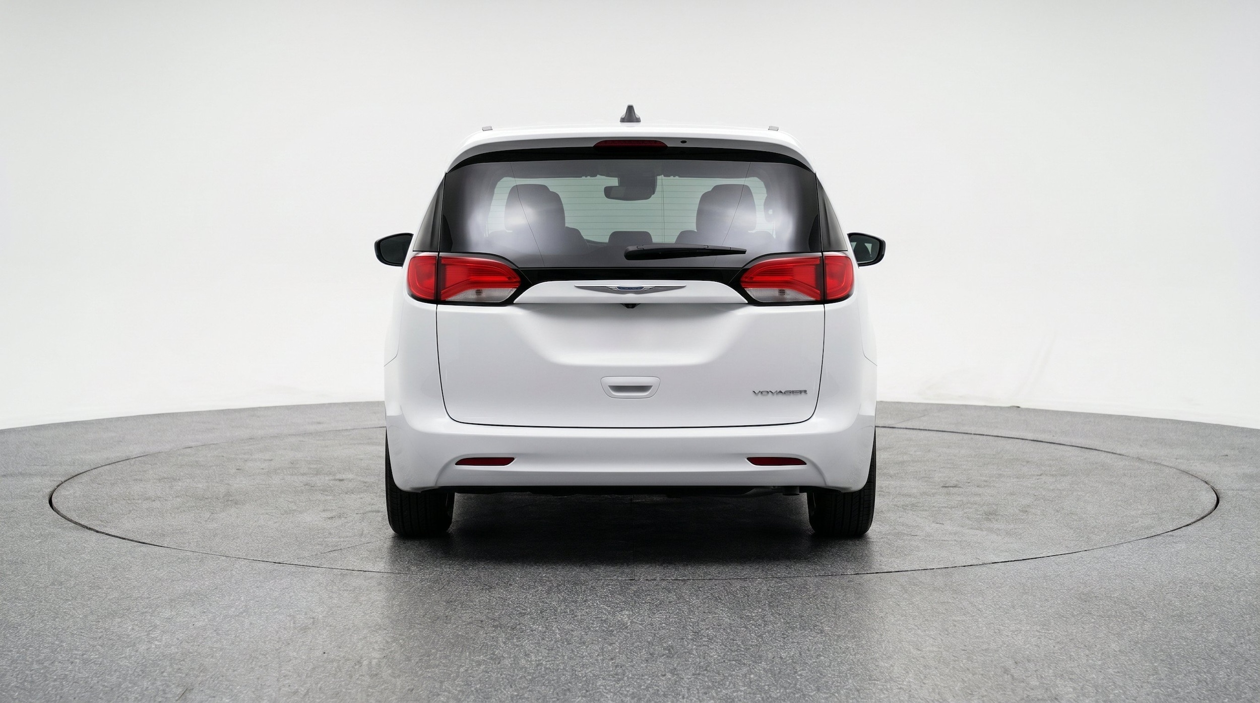 Thumbnail: 2024 Chrysler Voyager - 7