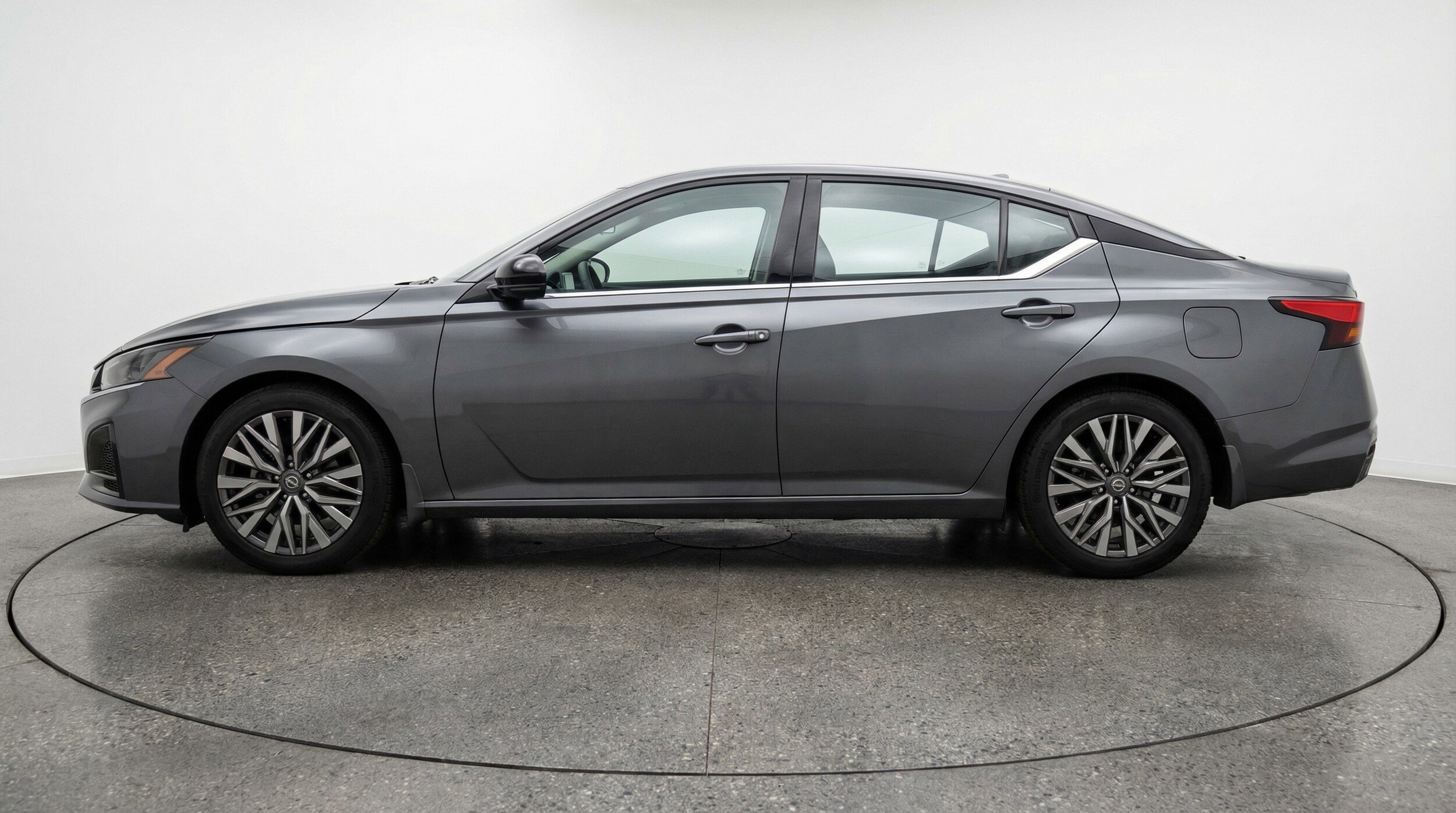 Thumbnail: 2025 Nissan Altima - 5