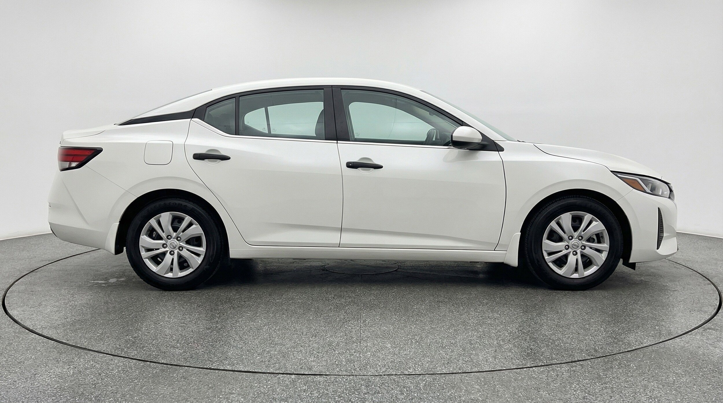 Thumbnail: 2025 Nissan Sentra - 11