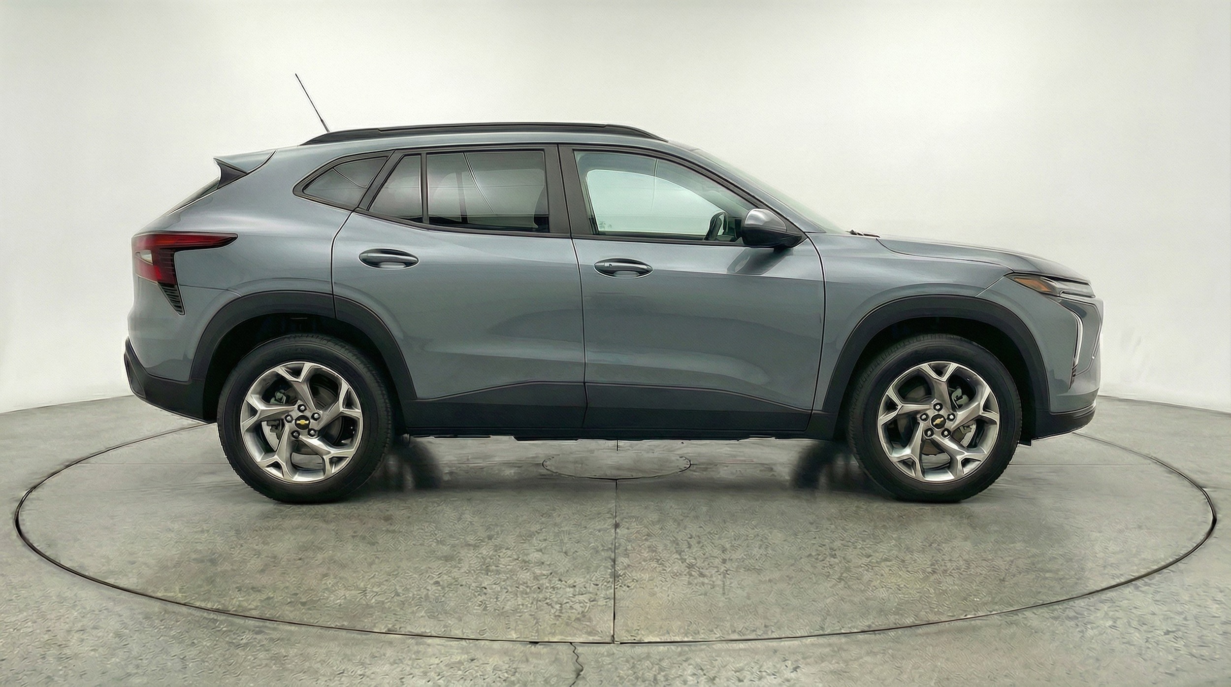 Thumbnail: 2025 Chevrolet Trax - 11