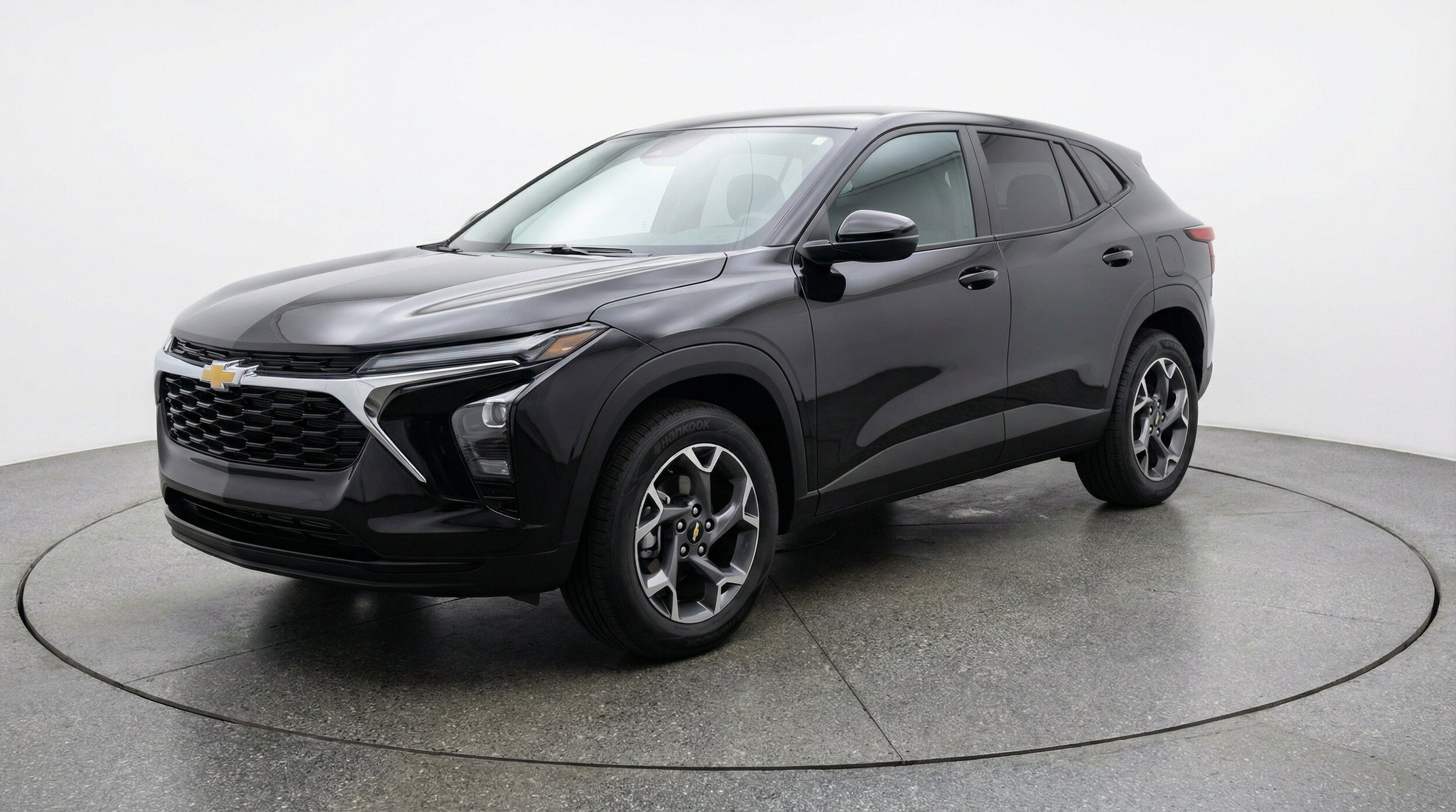 Thumbnail: 2025 Chevrolet Trax - 3