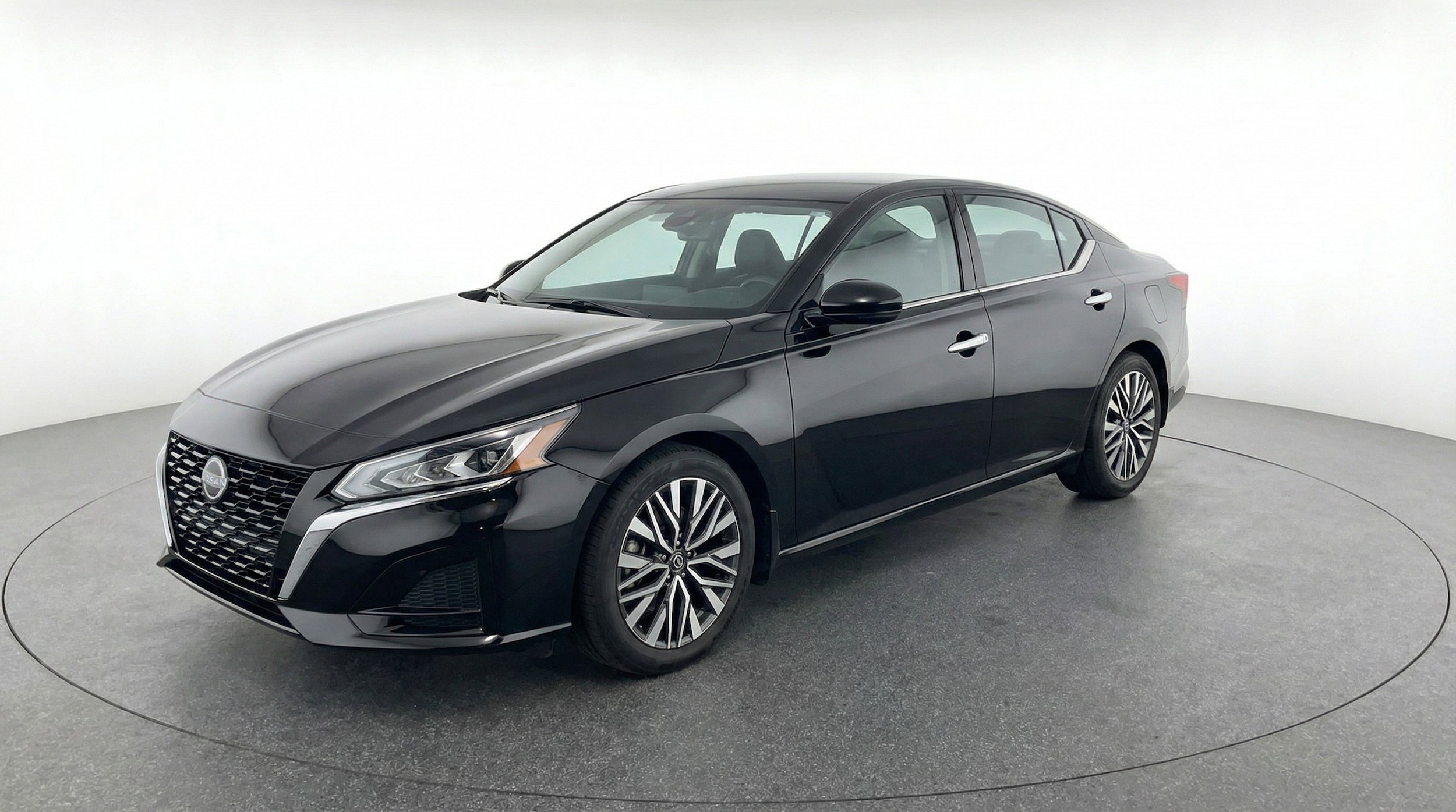 Thumbnail: 2025 Nissan Altima - 3