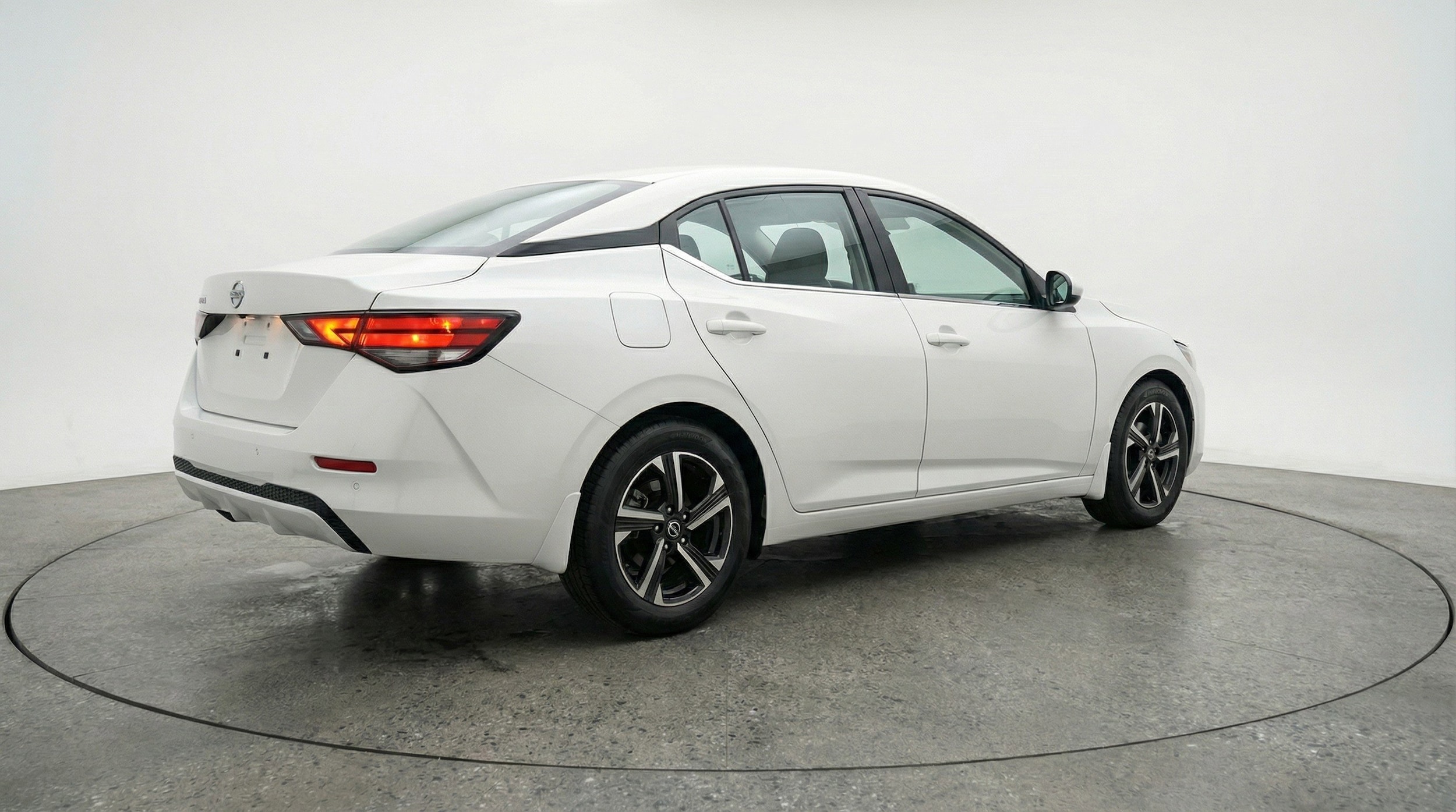 Thumbnail: 2025 Nissan Sentra - 9