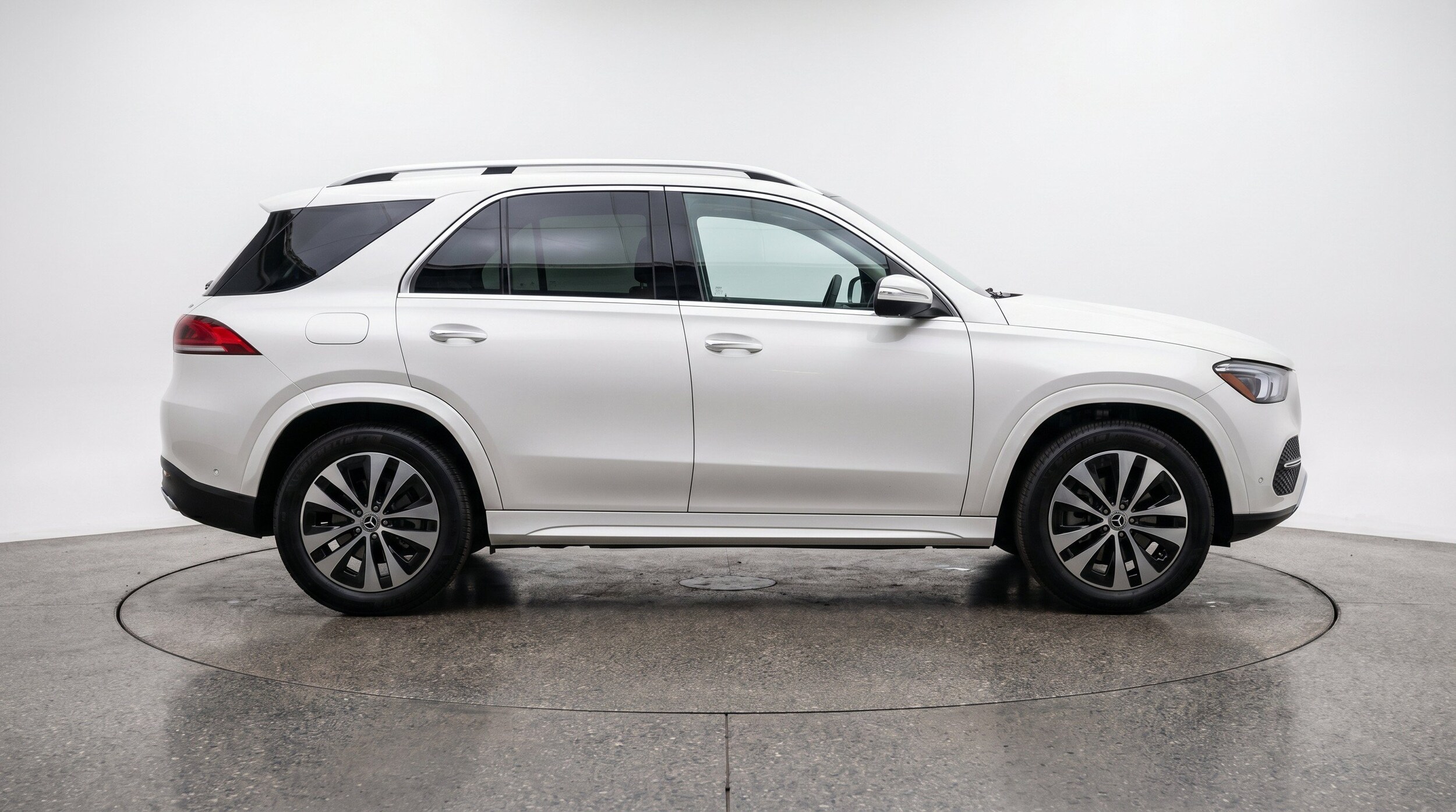 Thumbnail: 2026 Mercedes-Benz GLE - 11