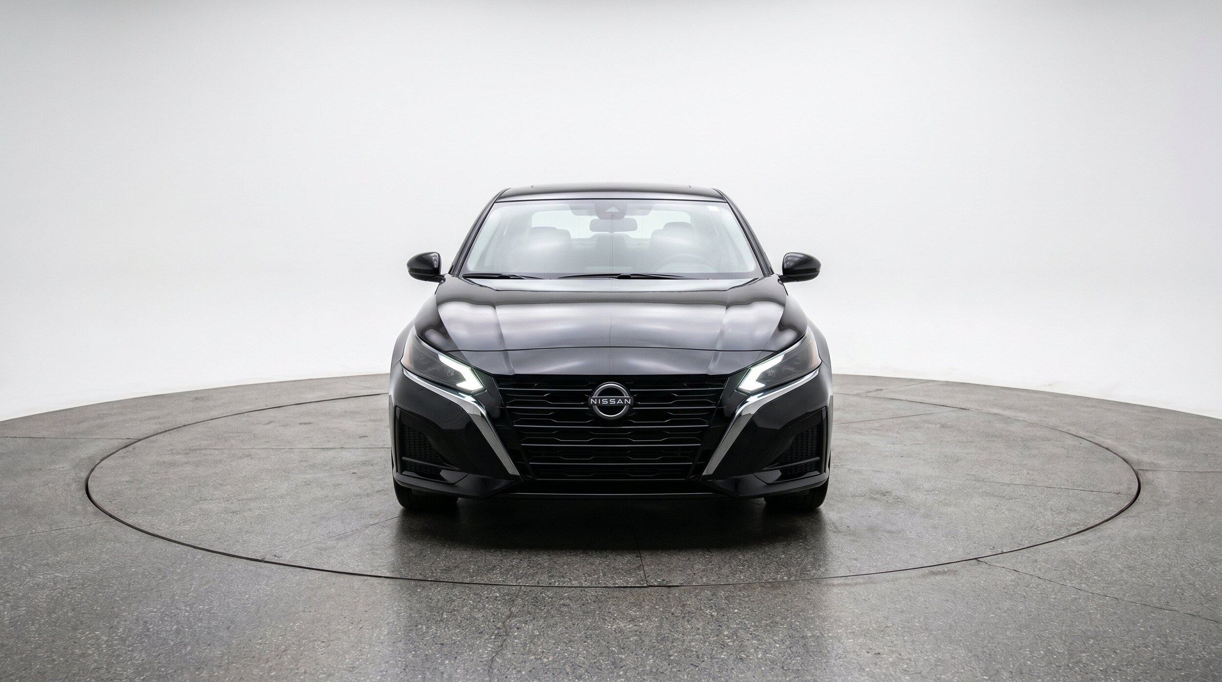 Thumbnail: 2025 Nissan Altima - 2