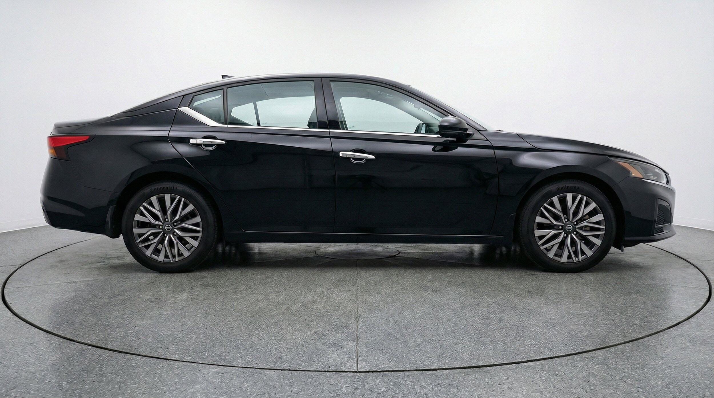 Thumbnail: 2025 Nissan Altima - 11