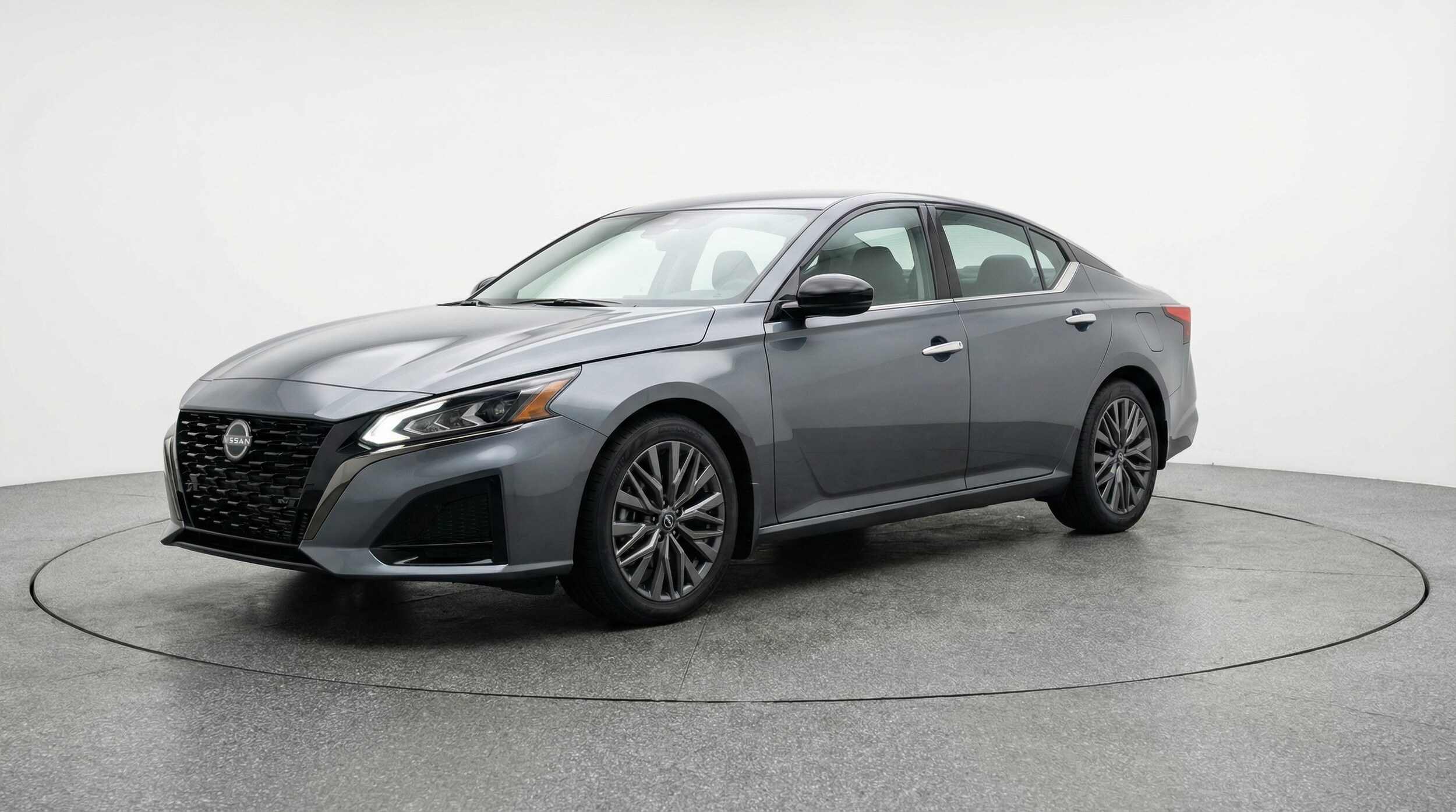 Thumbnail: 2025 Nissan Altima - 3