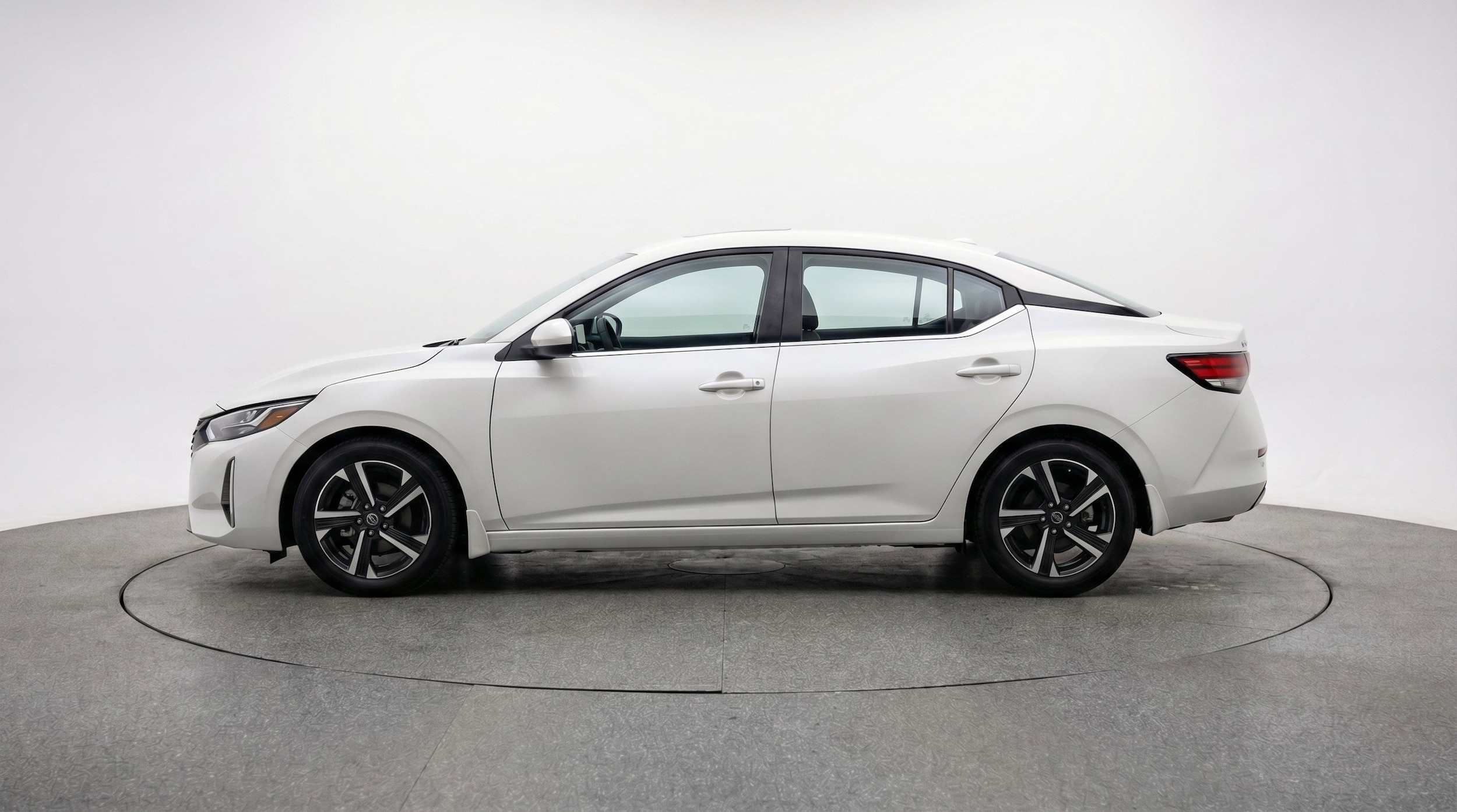 Thumbnail: 2025 Nissan Sentra - 5