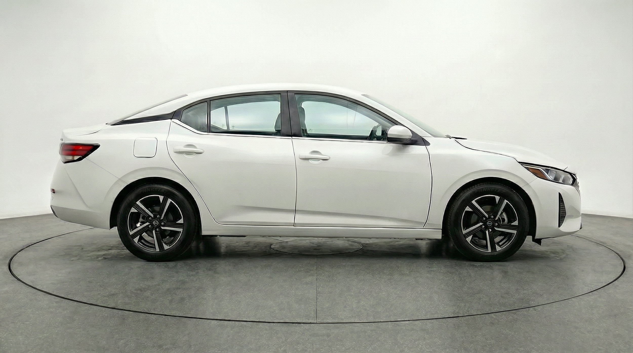 Thumbnail: 2025 Nissan Sentra - 10