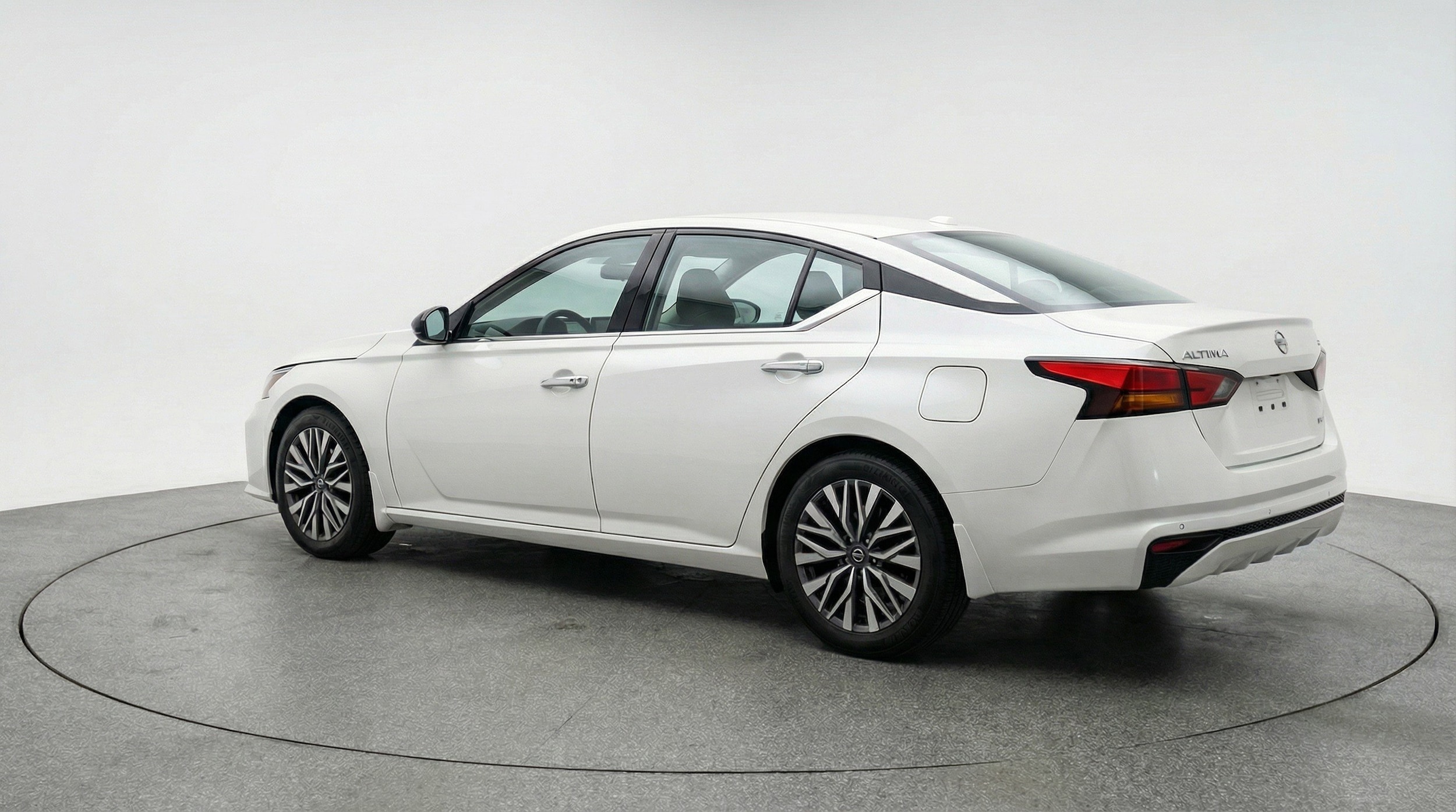 Thumbnail: 2025 Nissan Altima - 6