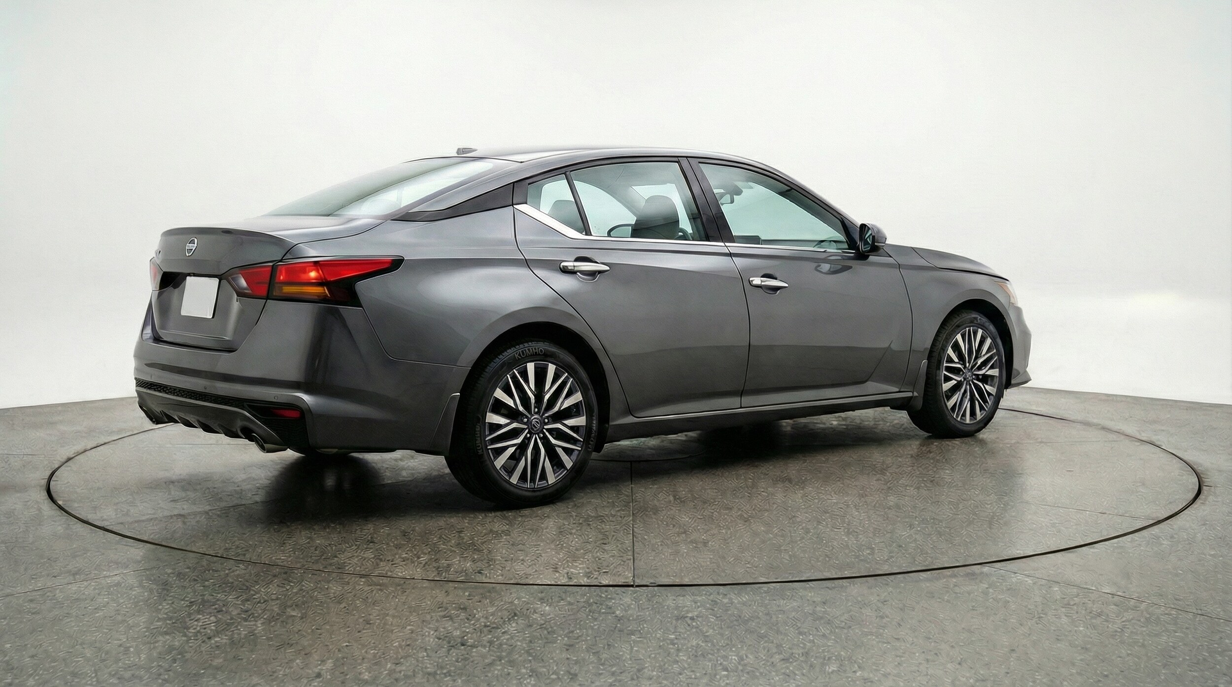 Thumbnail: 2025 Nissan Altima - 5