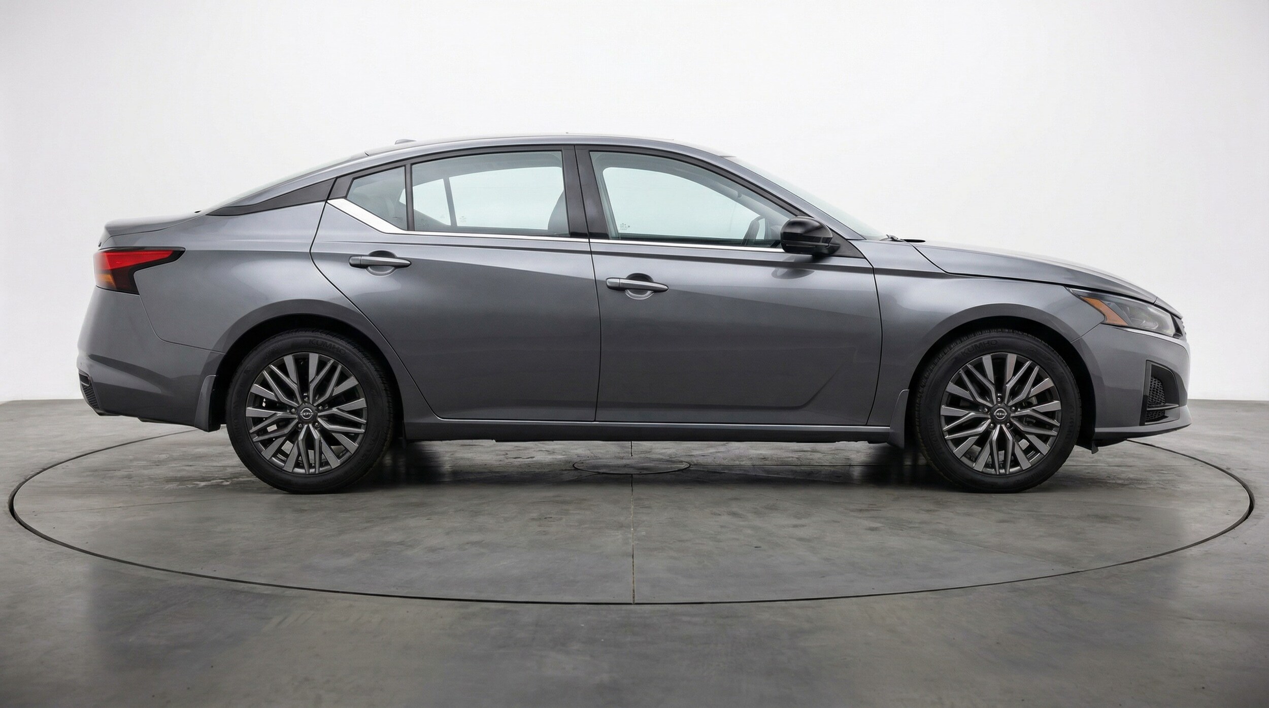 Thumbnail: 2025 Nissan Altima - 8