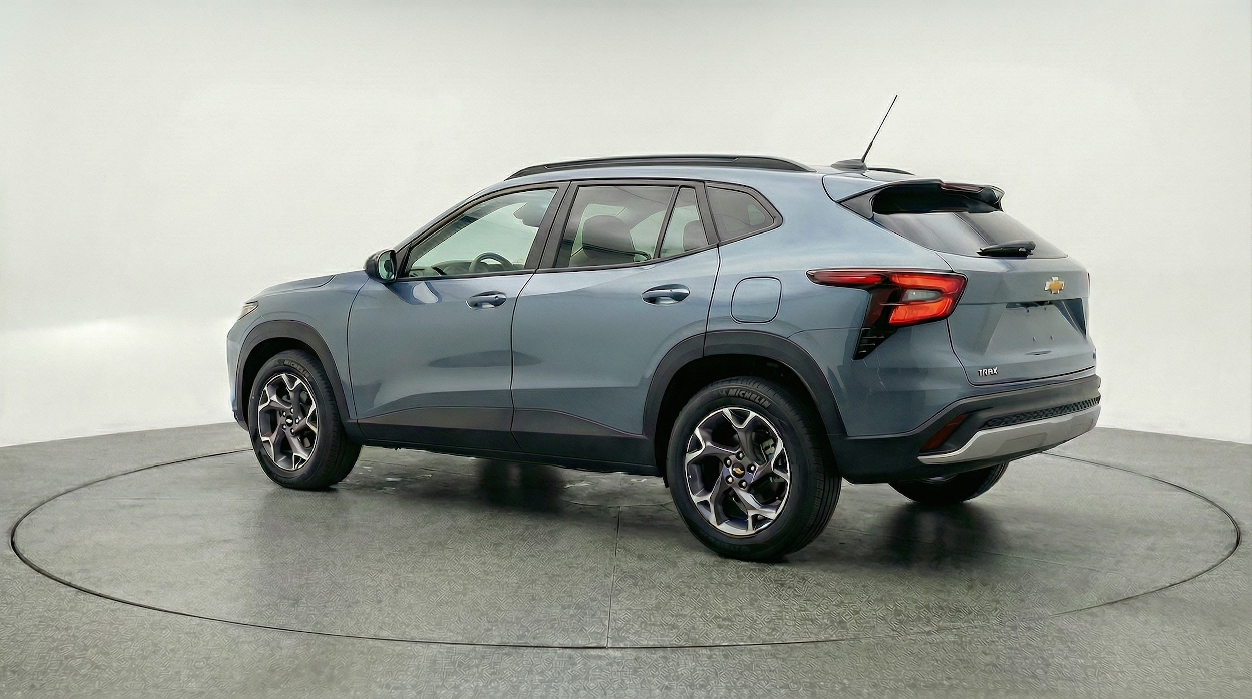 Thumbnail: 2025 Chevrolet Trax - 5