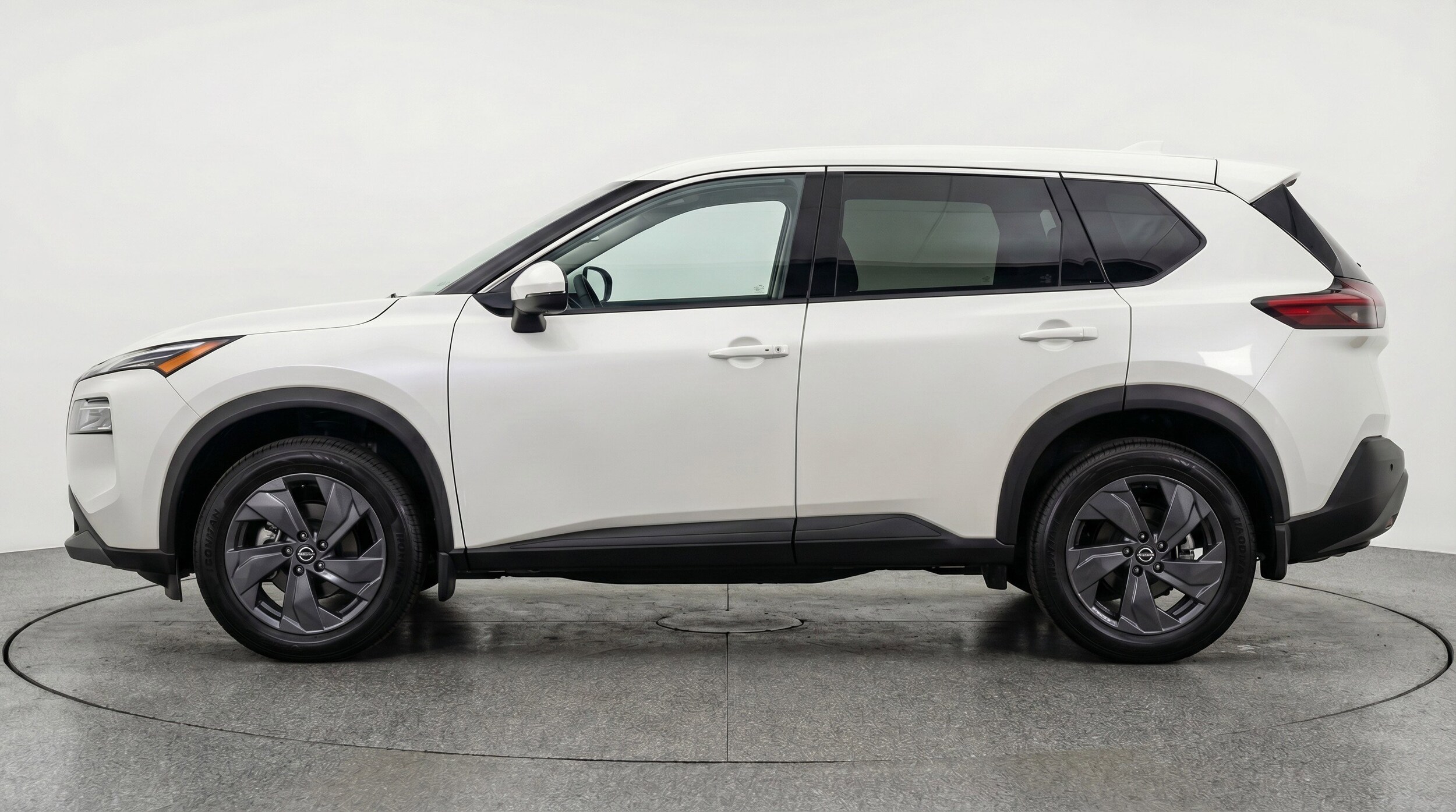 Thumbnail: 2025 Nissan Rogue - 5