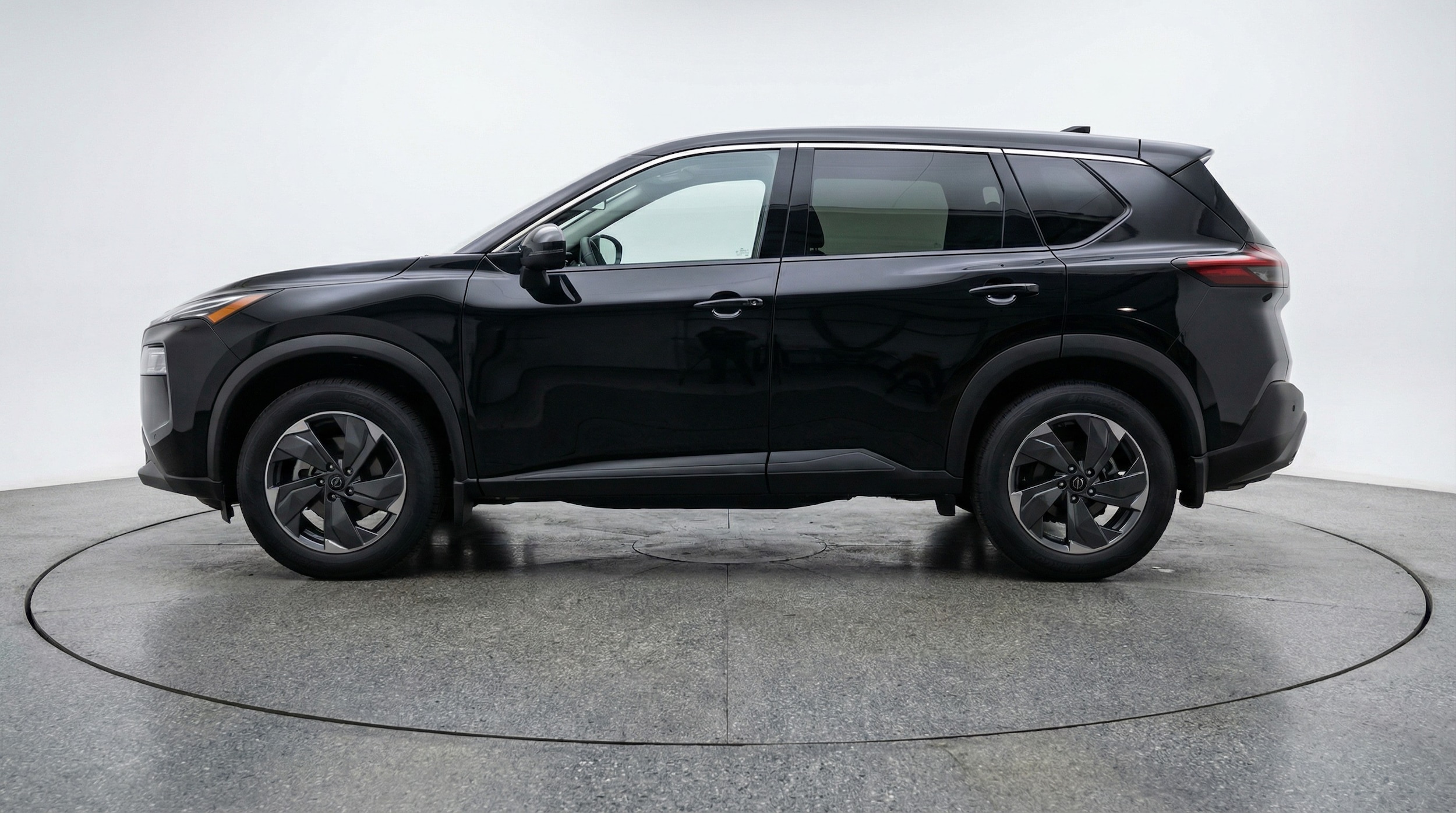 Thumbnail: 2025 Nissan Rogue - 4