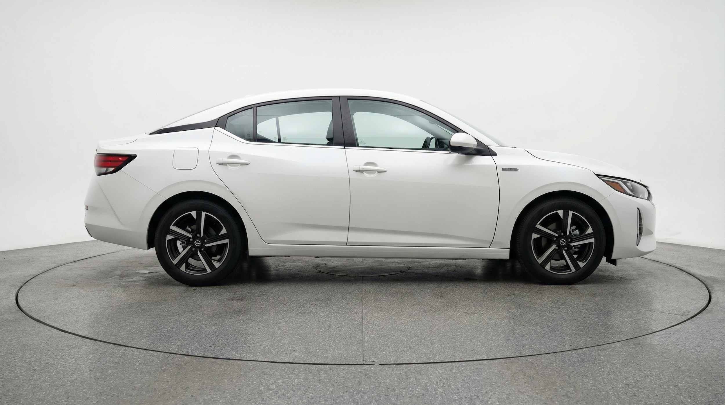 Thumbnail: 2025 Nissan Sentra - 8