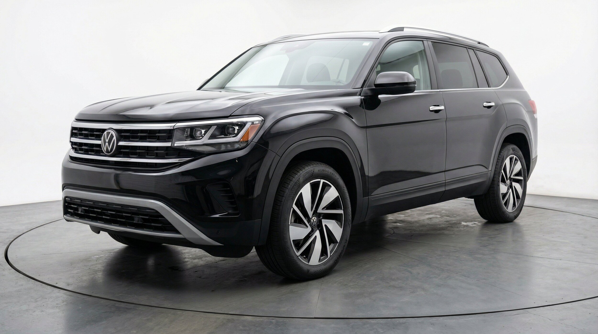 Thumbnail: 2026 Volkswagen Atlas - 3