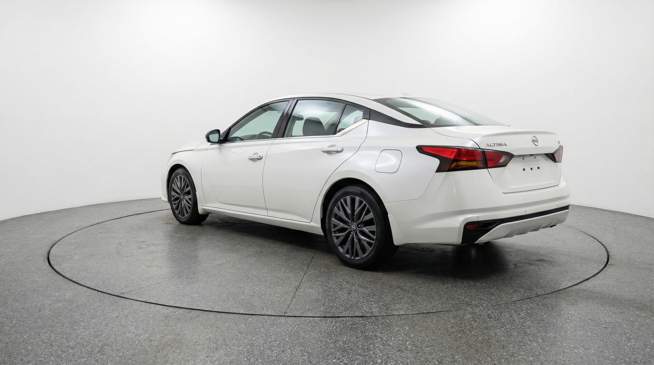 Thumbnail: 2025 Nissan Altima - 6