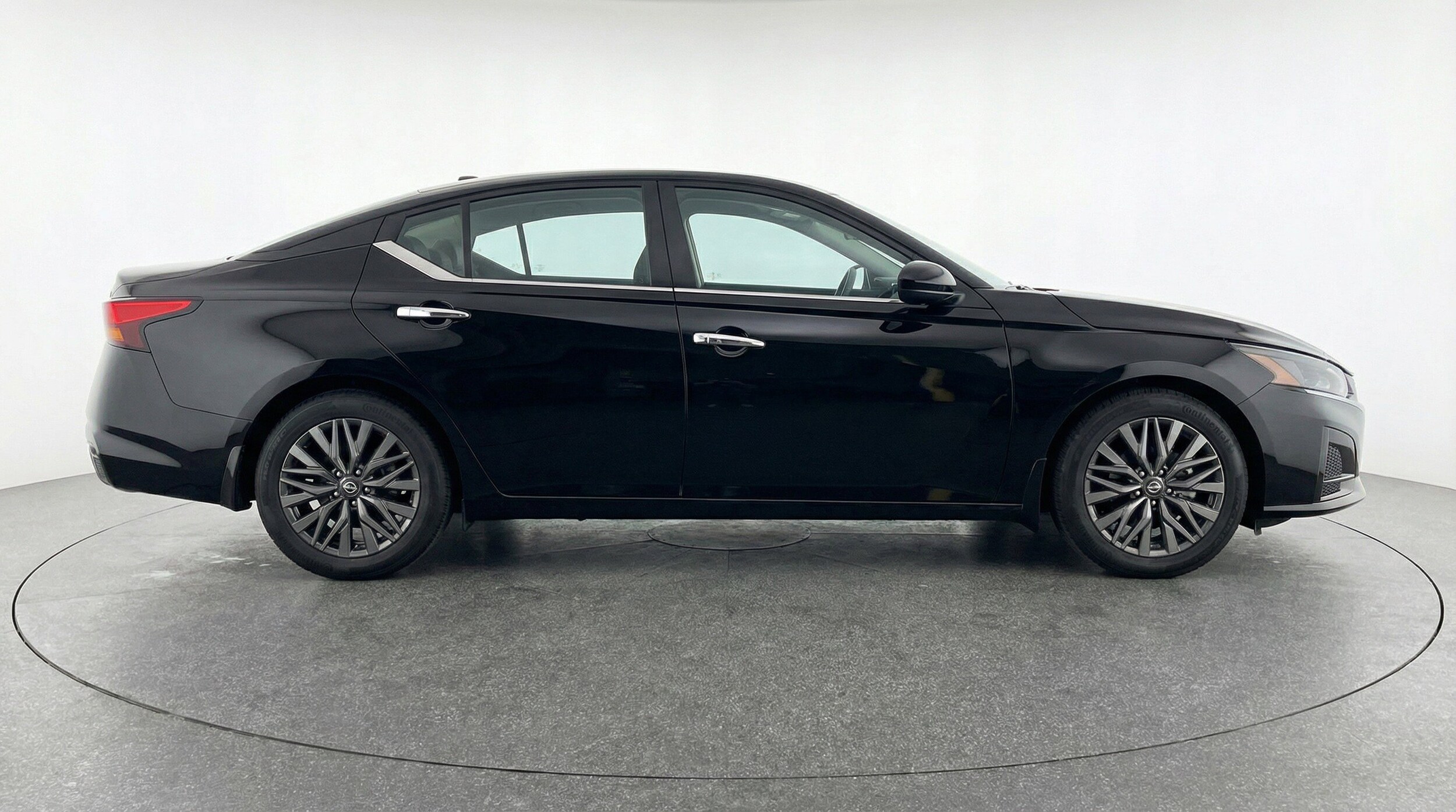 Thumbnail: 2025 Nissan Altima - 11