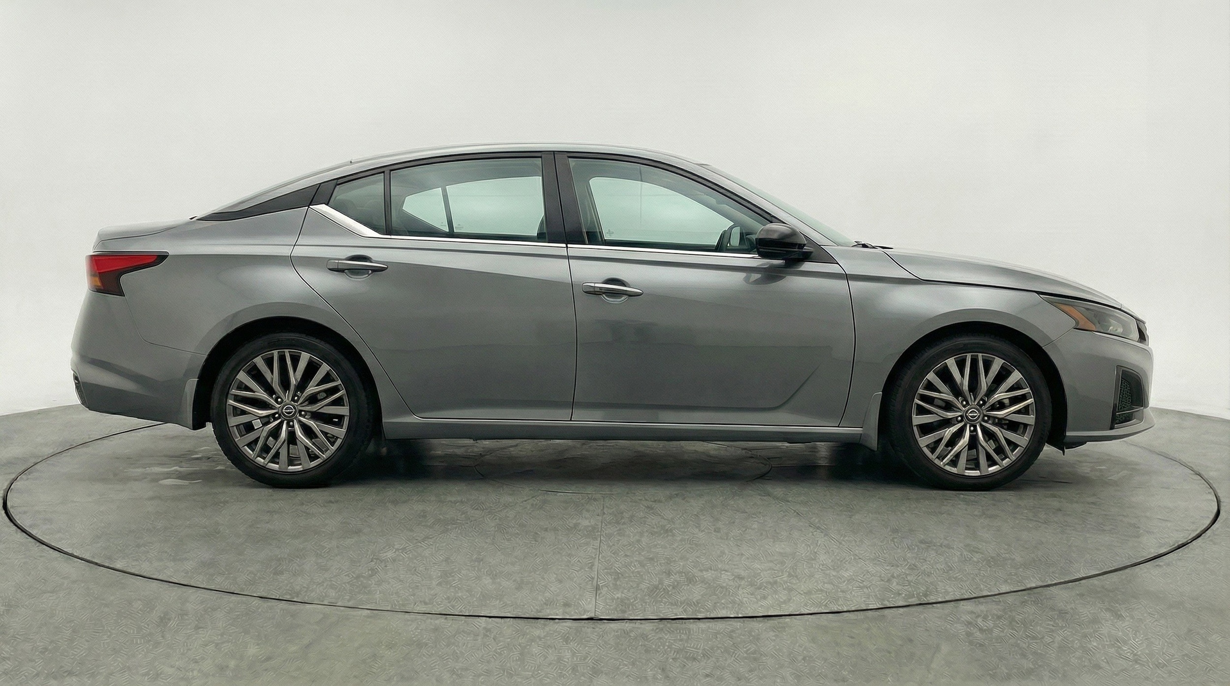 Thumbnail: 2025 Nissan Altima - 11